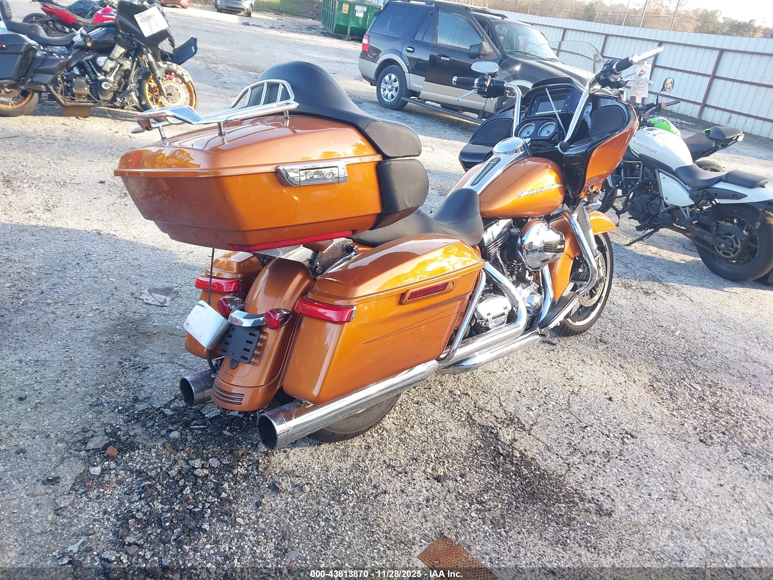HARLEY-DAVIDSON FLTRXS image 4