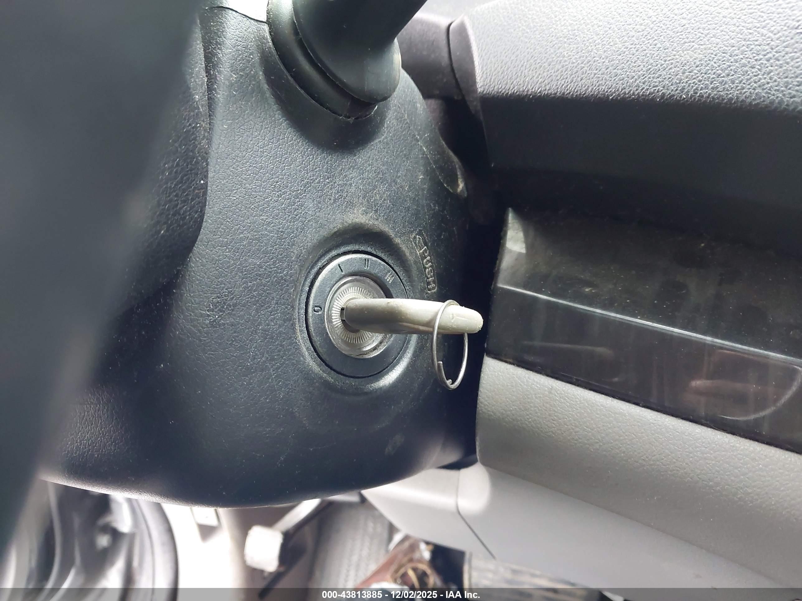 HONDA CR-V image 11