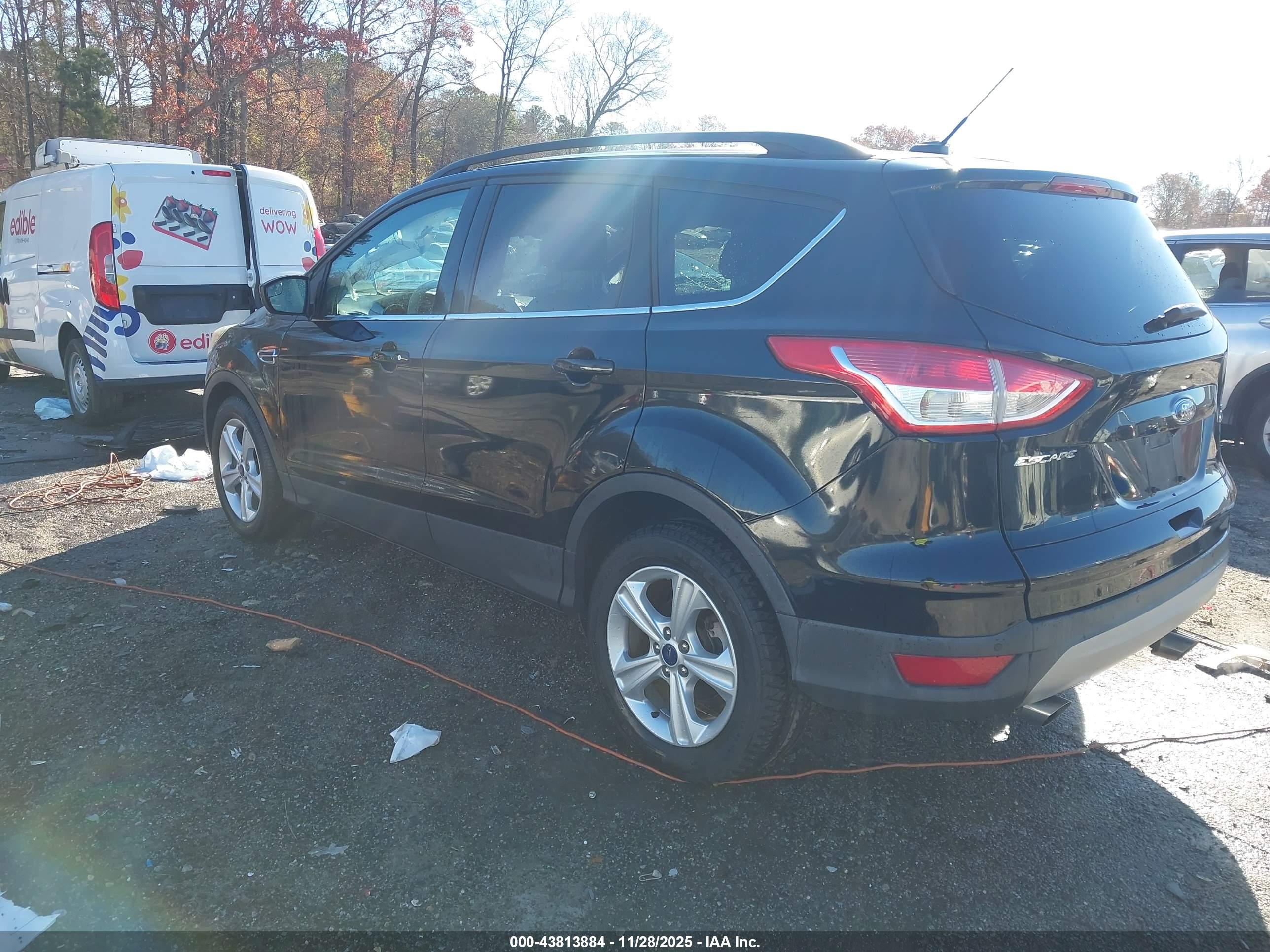 FORD ESCAPE image 3