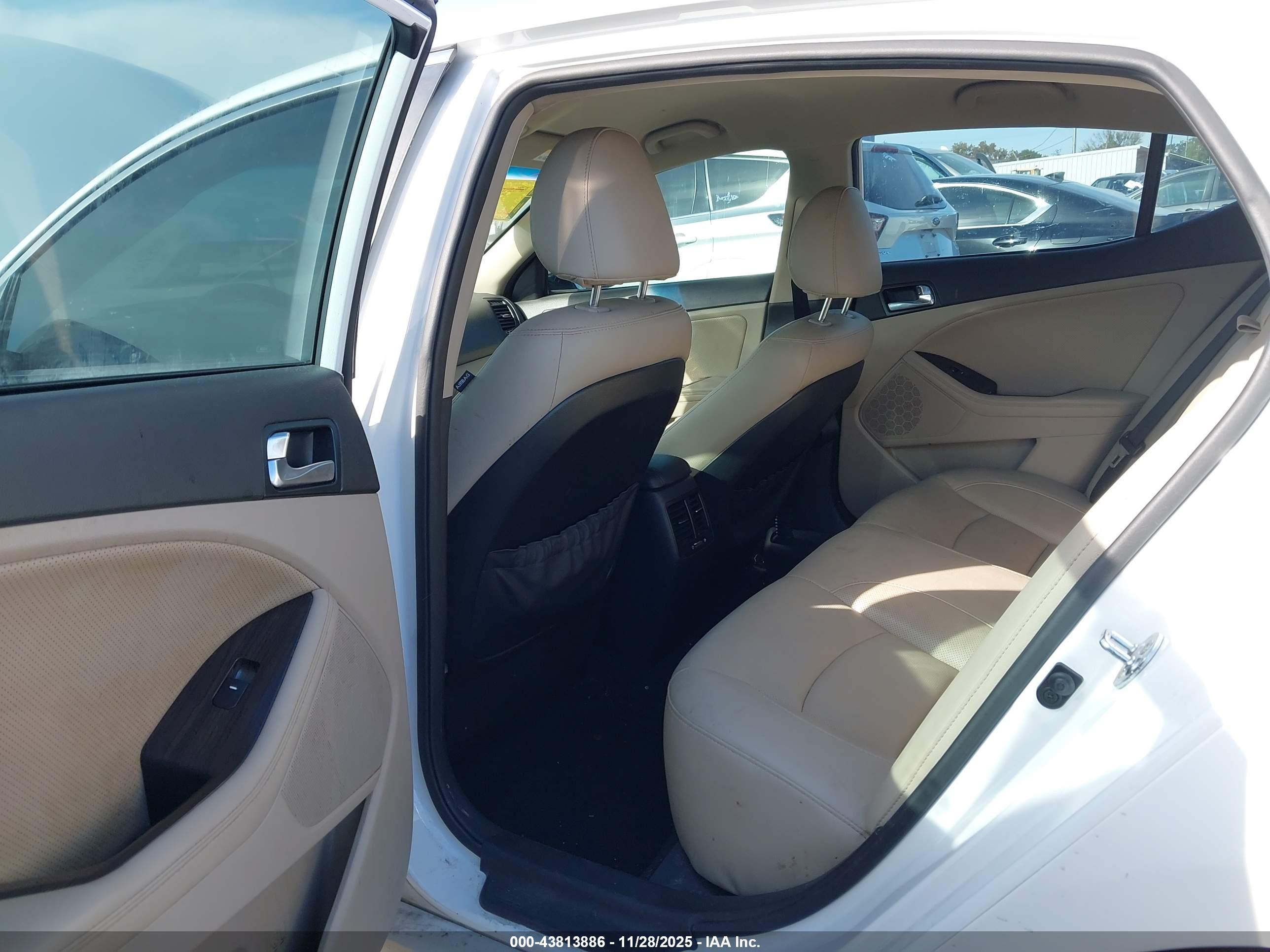 KIA OPTIMA image 8