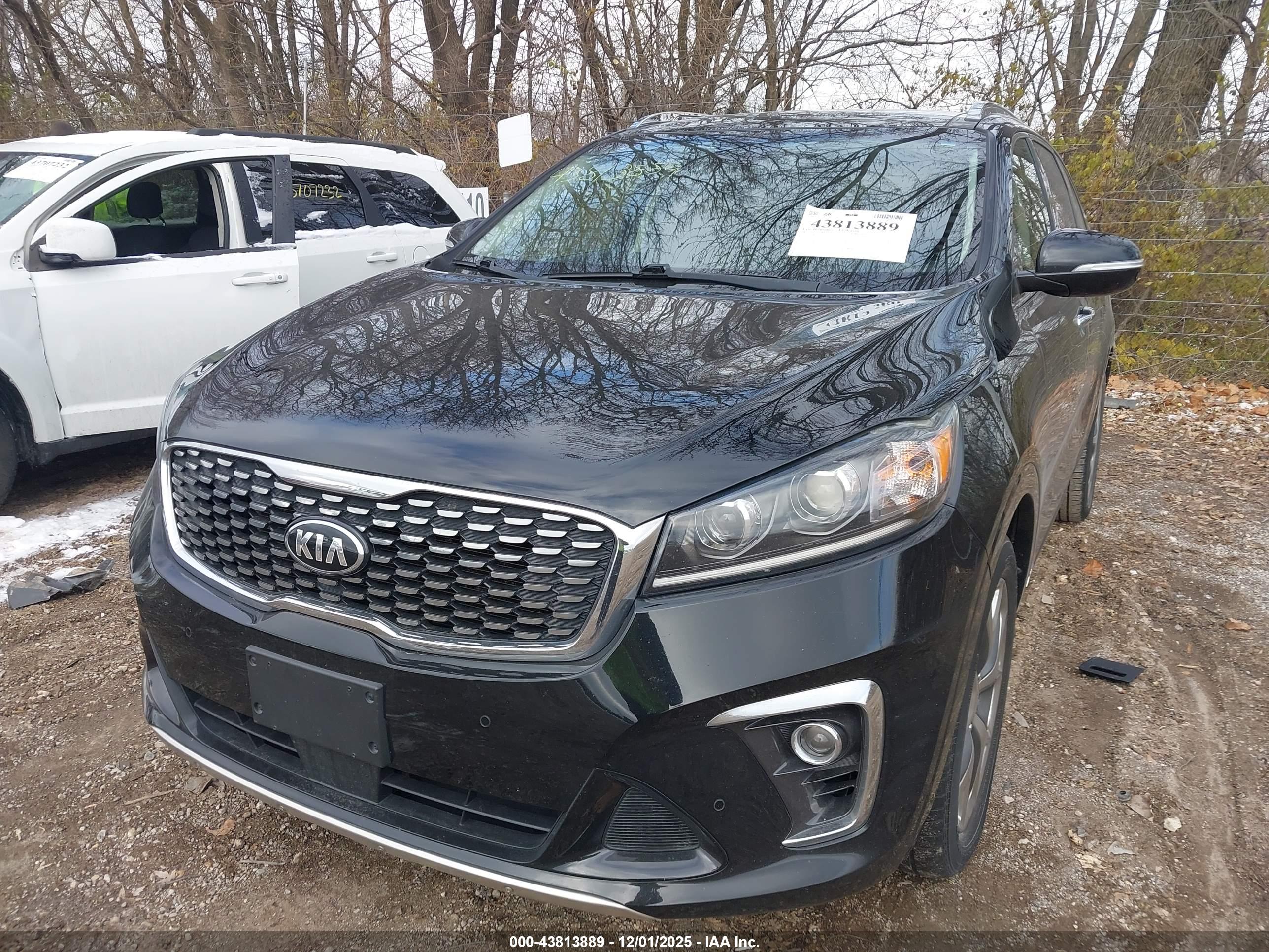 KIA SORENTO image 2