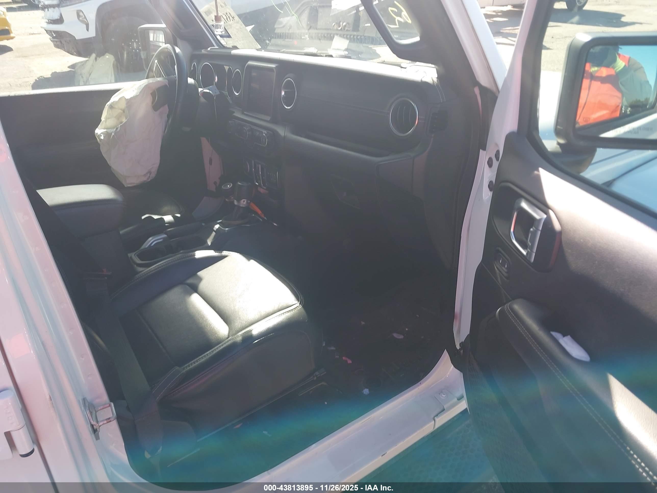 JEEP WRANGLER image 5