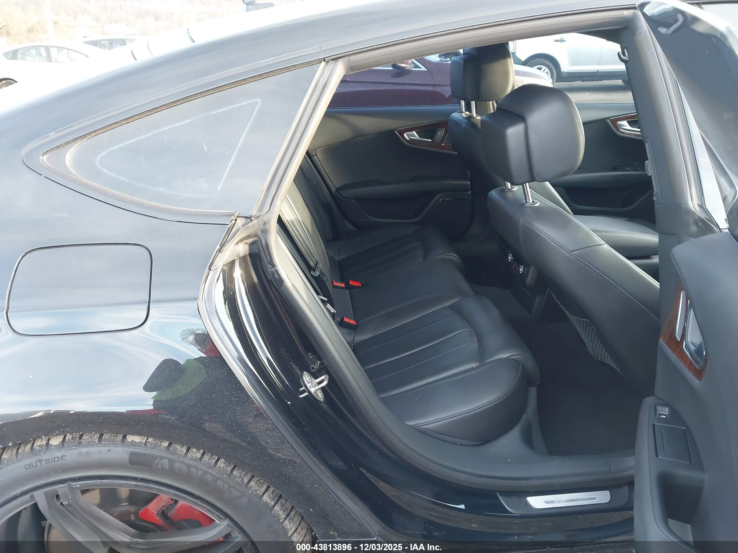 AUDI A7 image 8