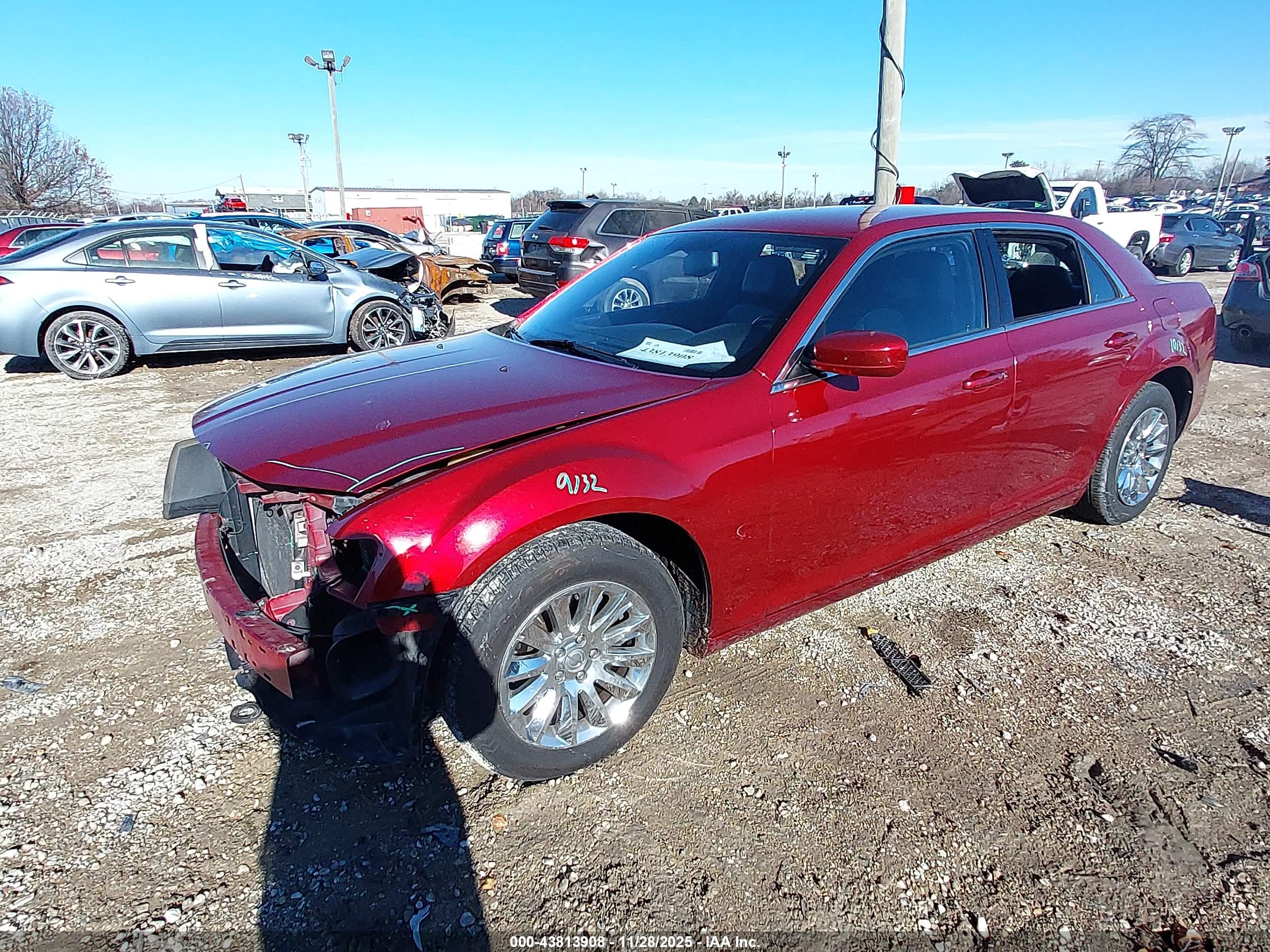 CHRYSLER 300 image 2