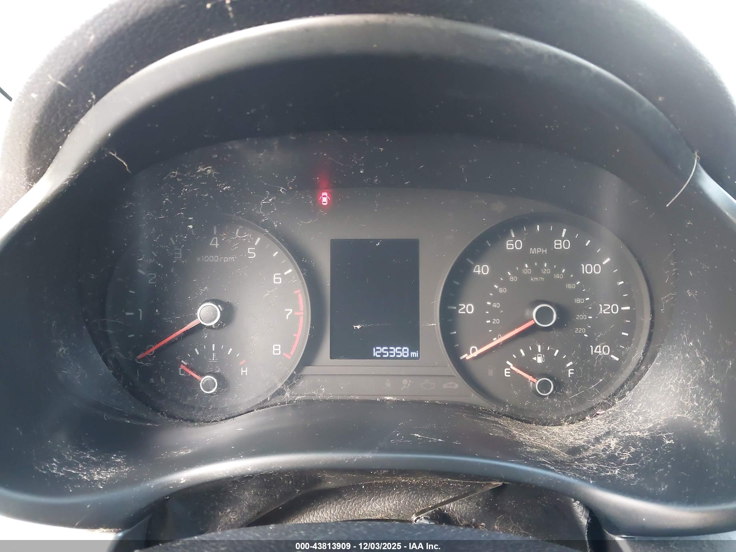 KIA RIO image 7