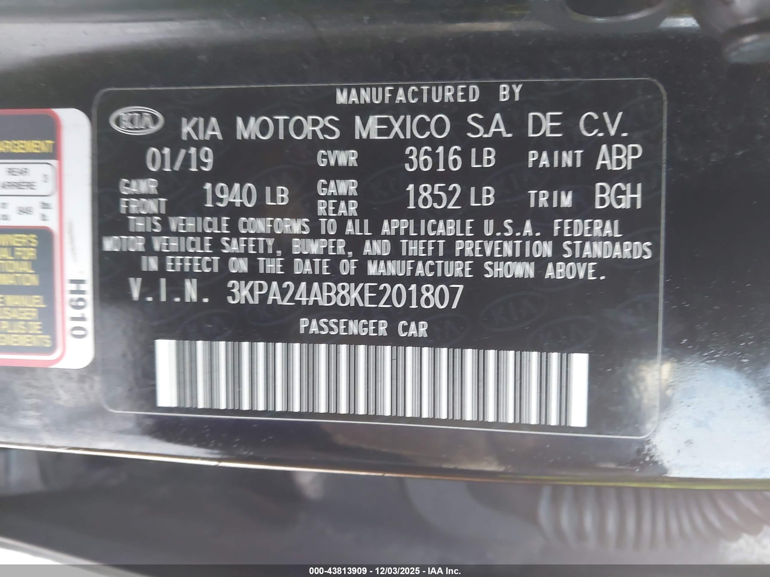 KIA RIO image 9