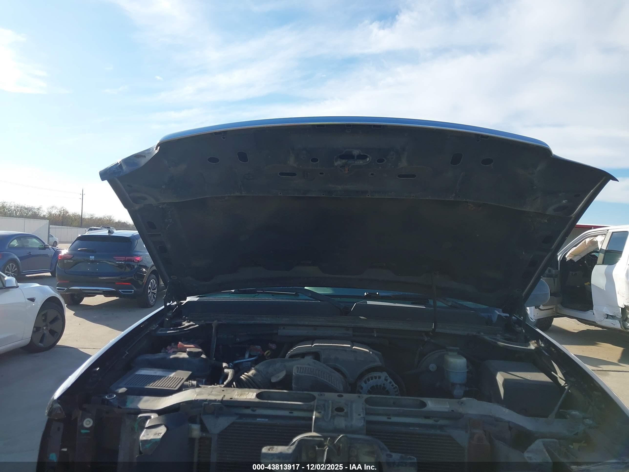 GMC SIERRA image 10