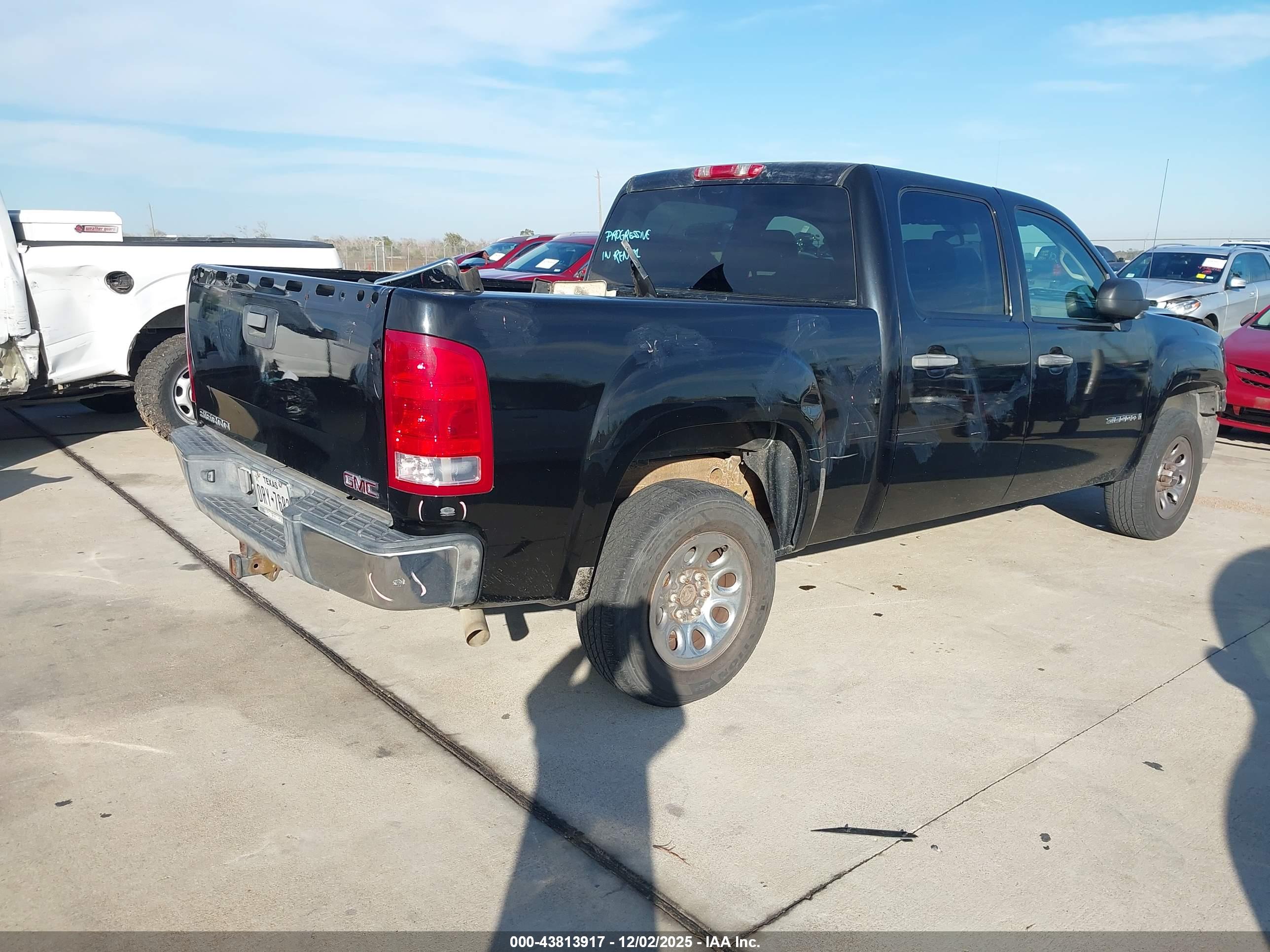 GMC SIERRA image 4