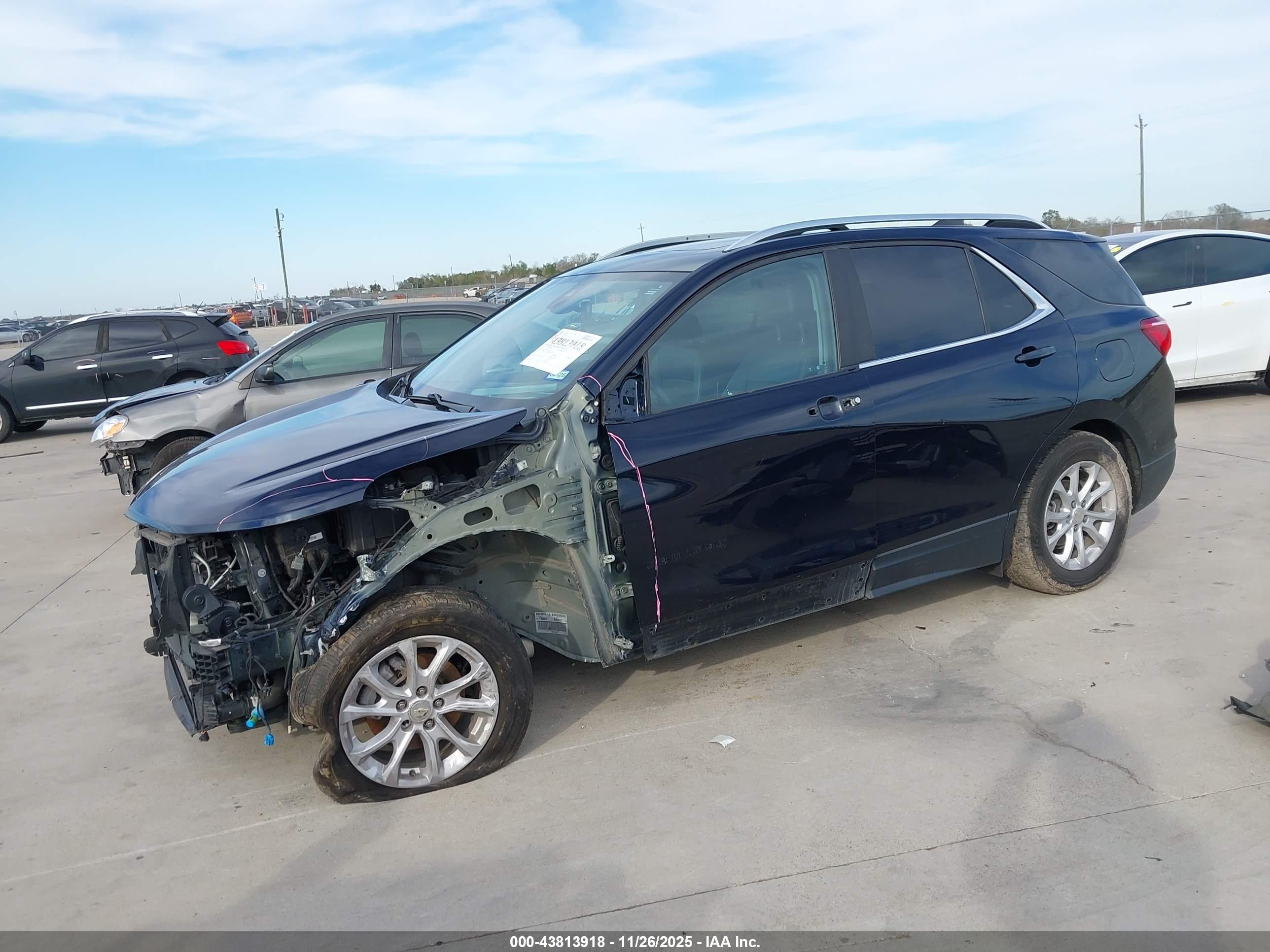 CHEVROLET EQUINOX image 2
