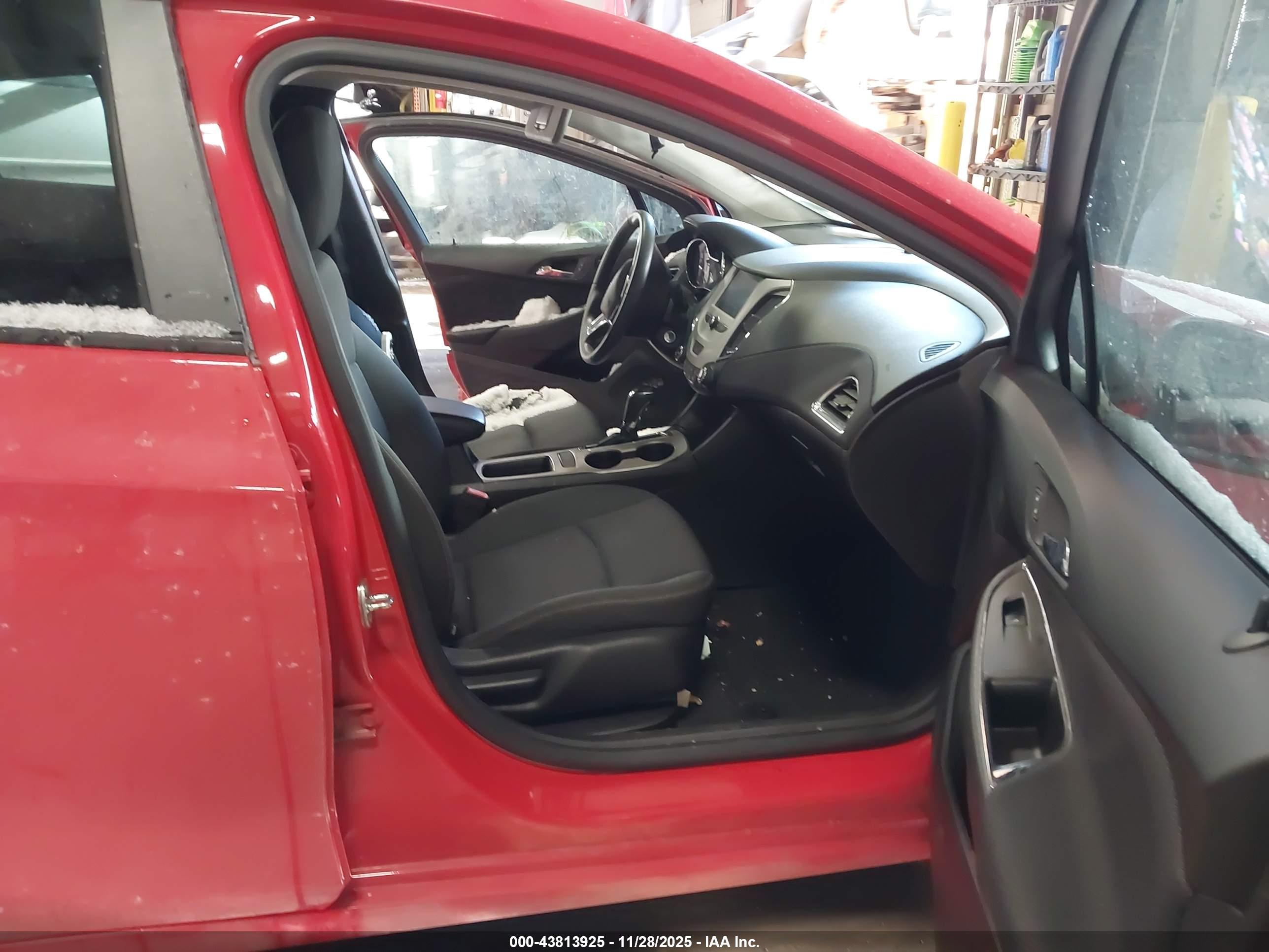 CHEVROLET CRUZE image 5