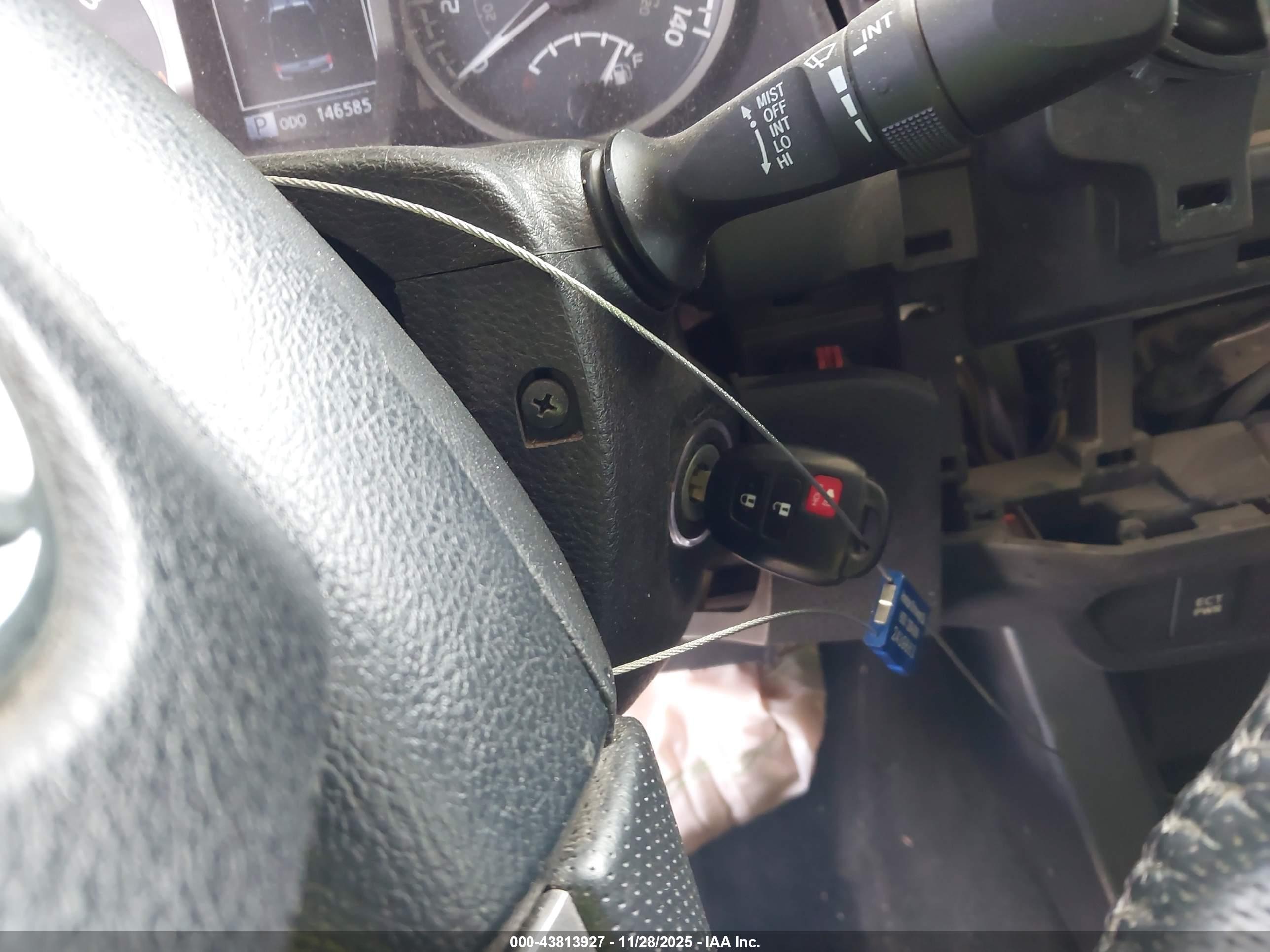 TOYOTA TACOMA image 11