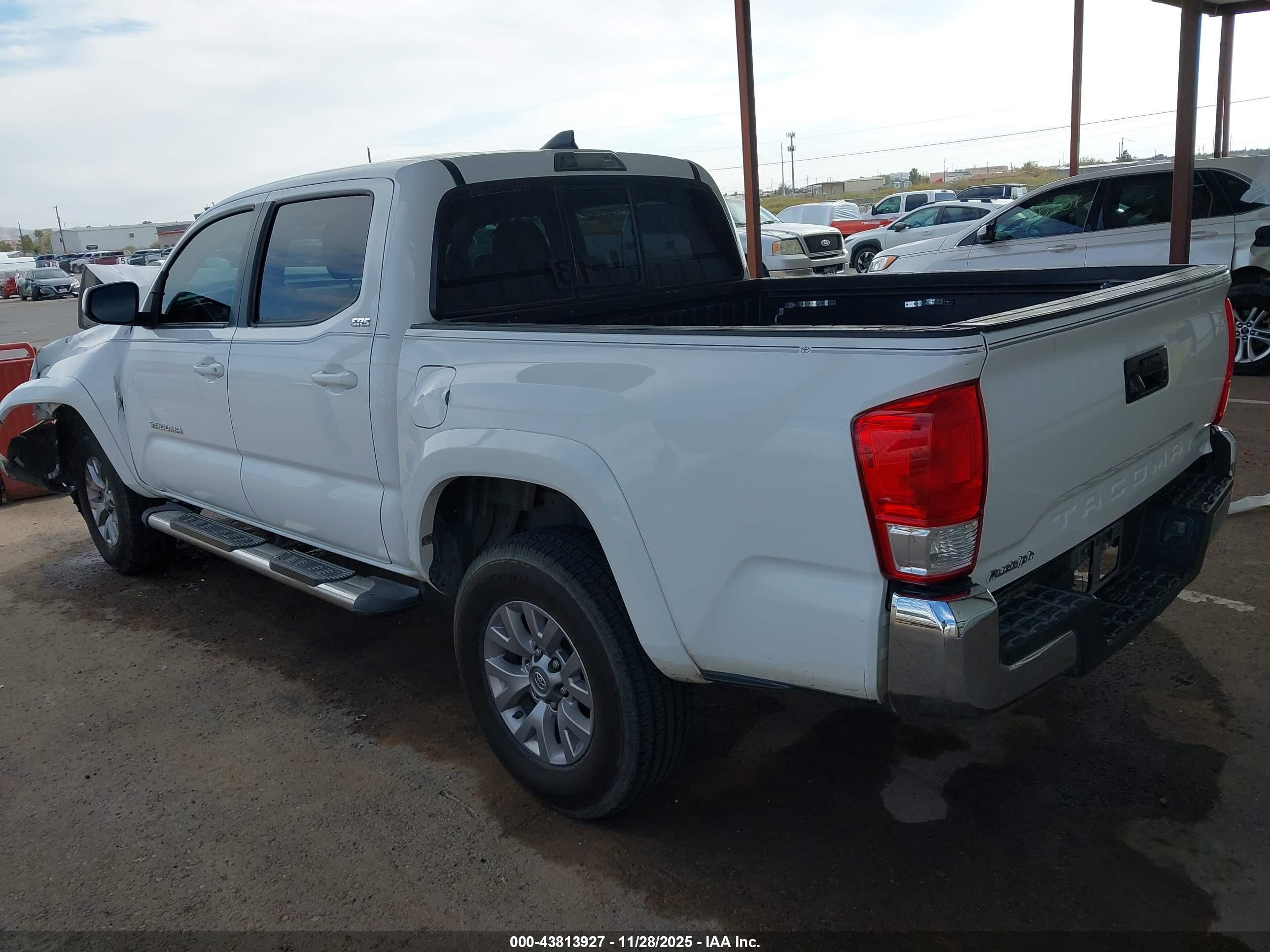 TOYOTA TACOMA image 3