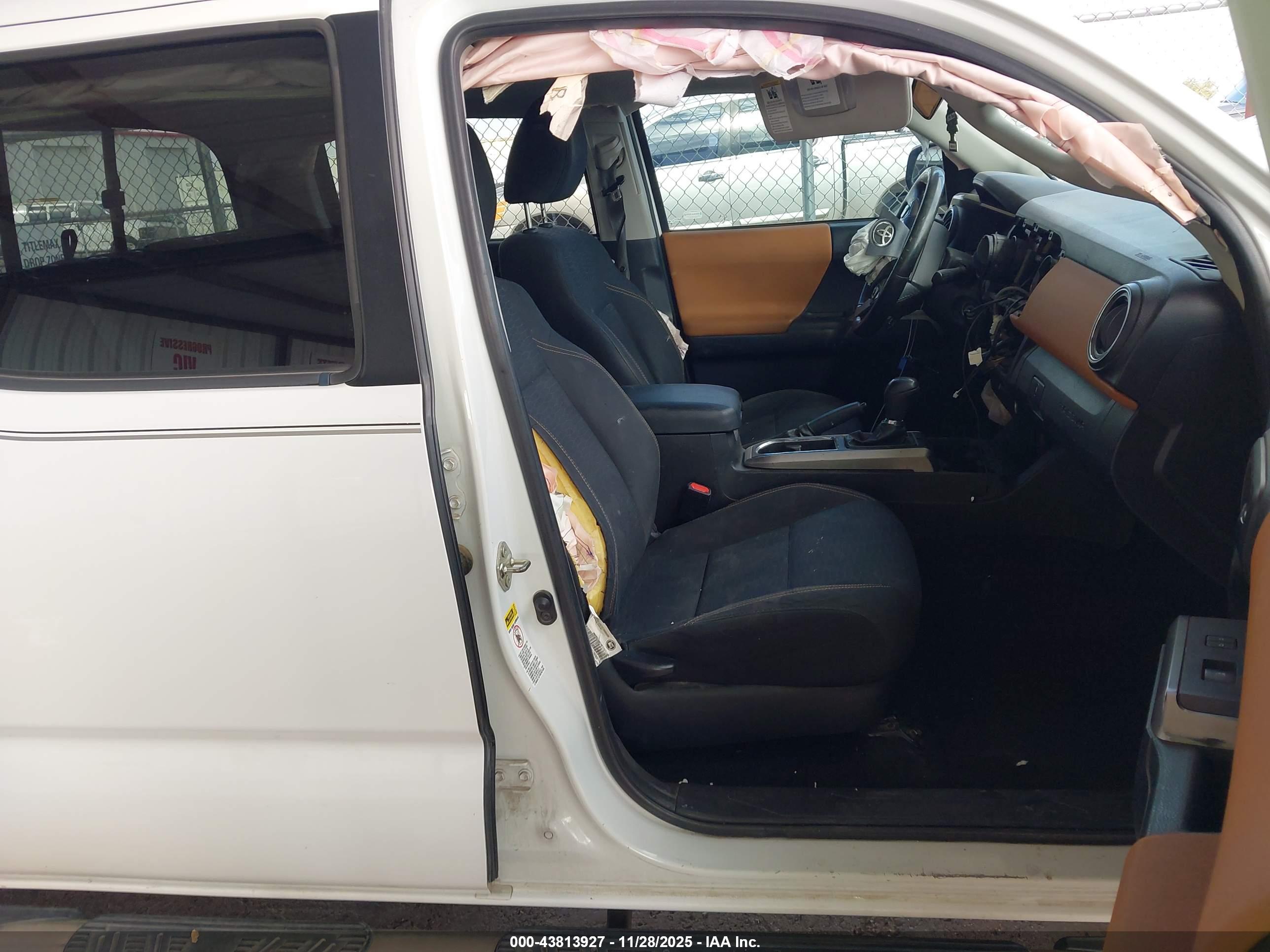 TOYOTA TACOMA image 5