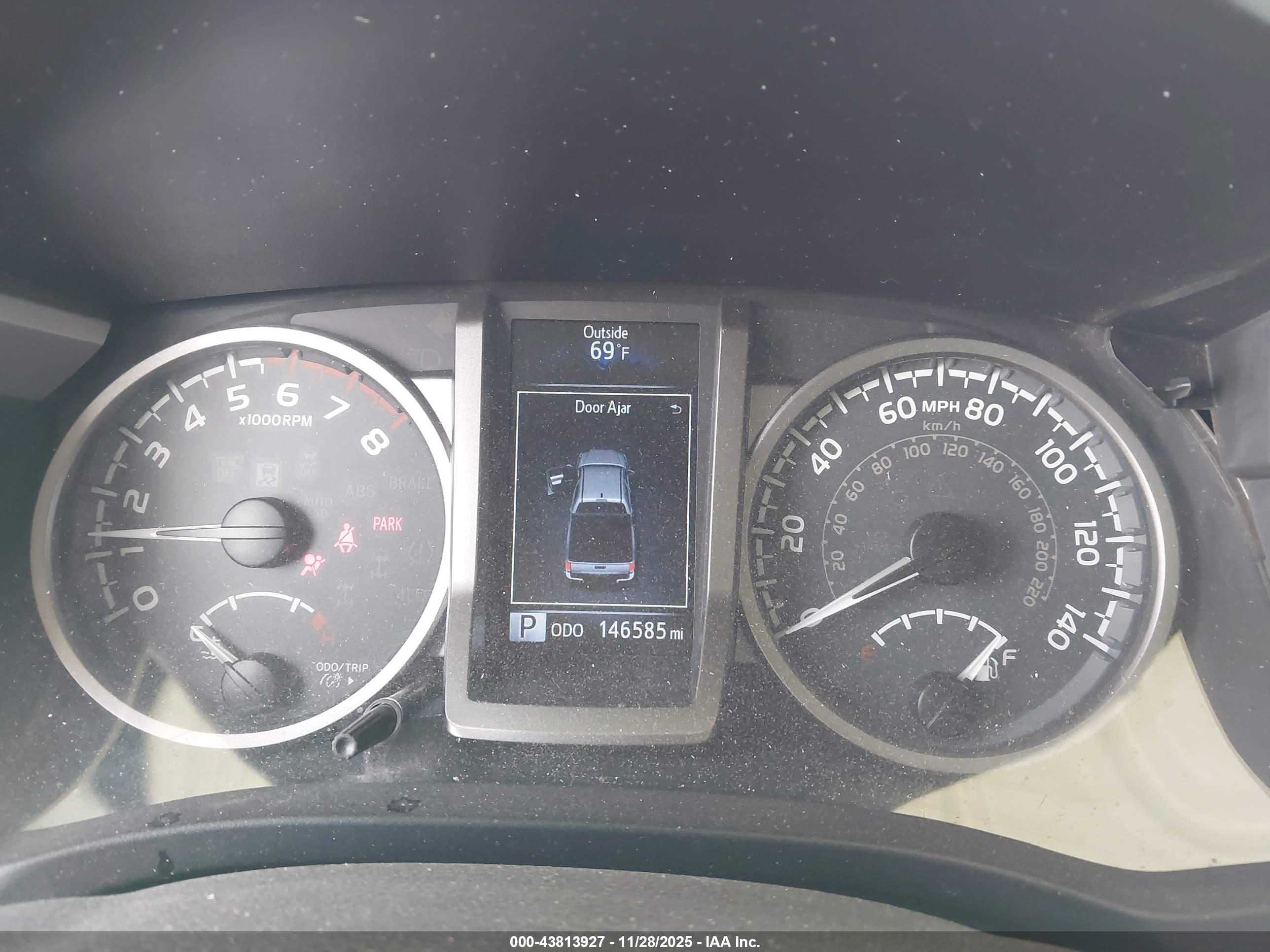 TOYOTA TACOMA image 7
