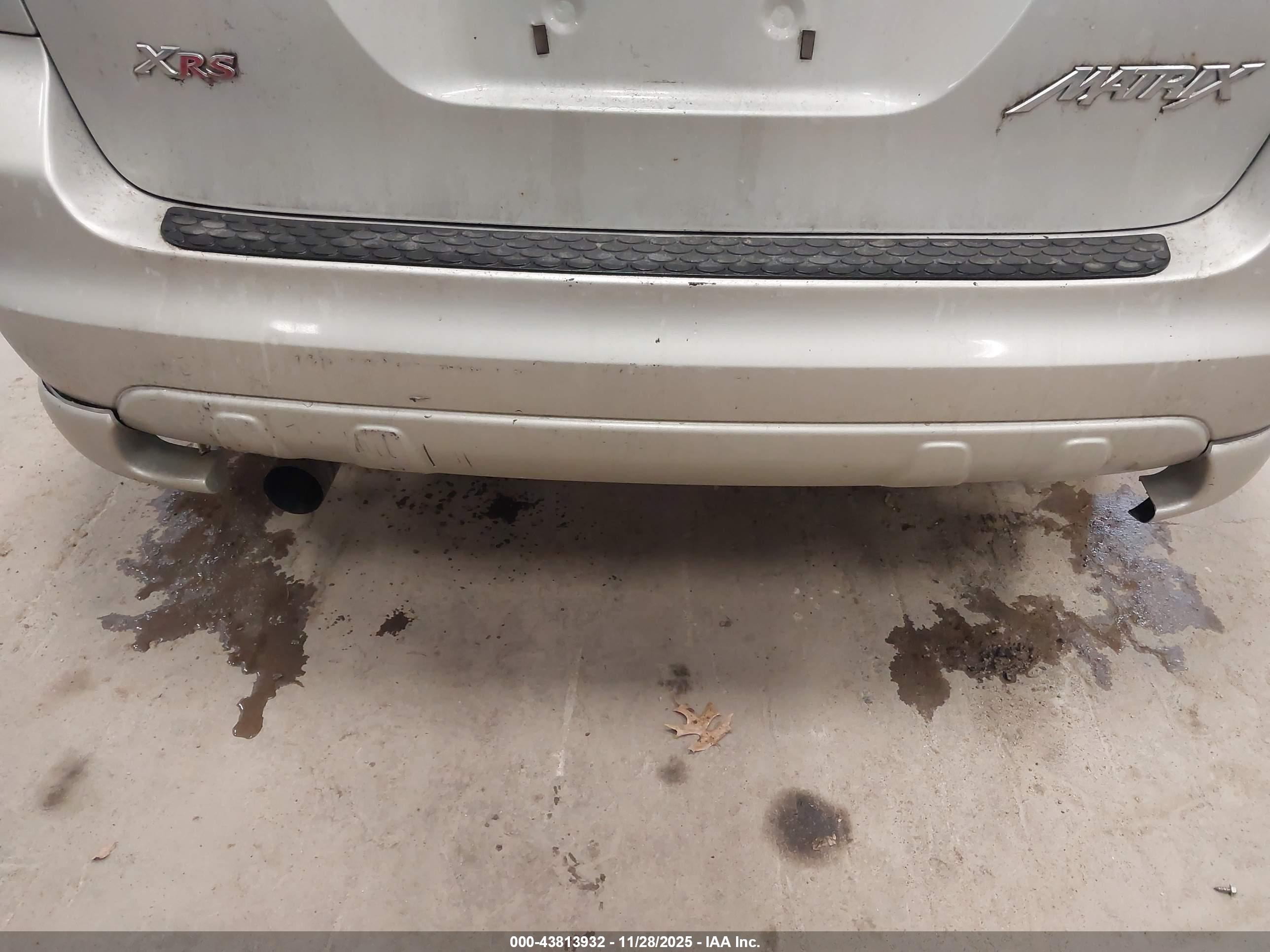 TOYOTA MATRIX image 6