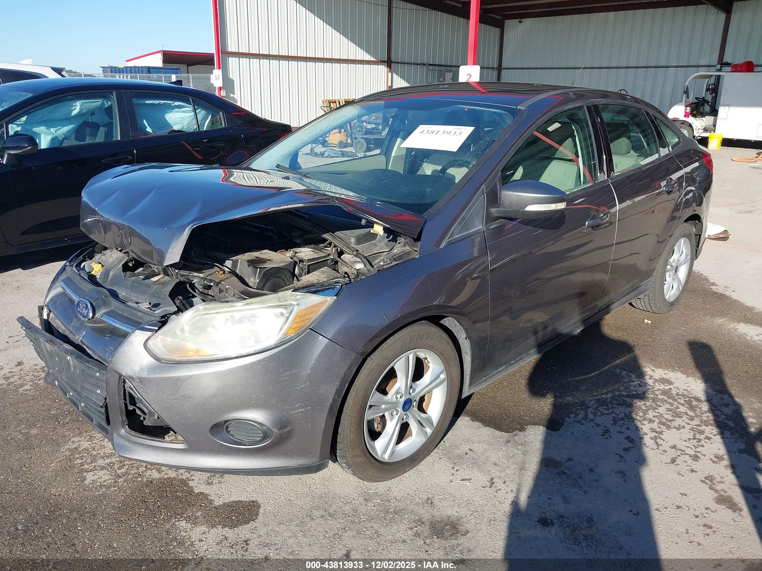 FORD FOCUS image 2
