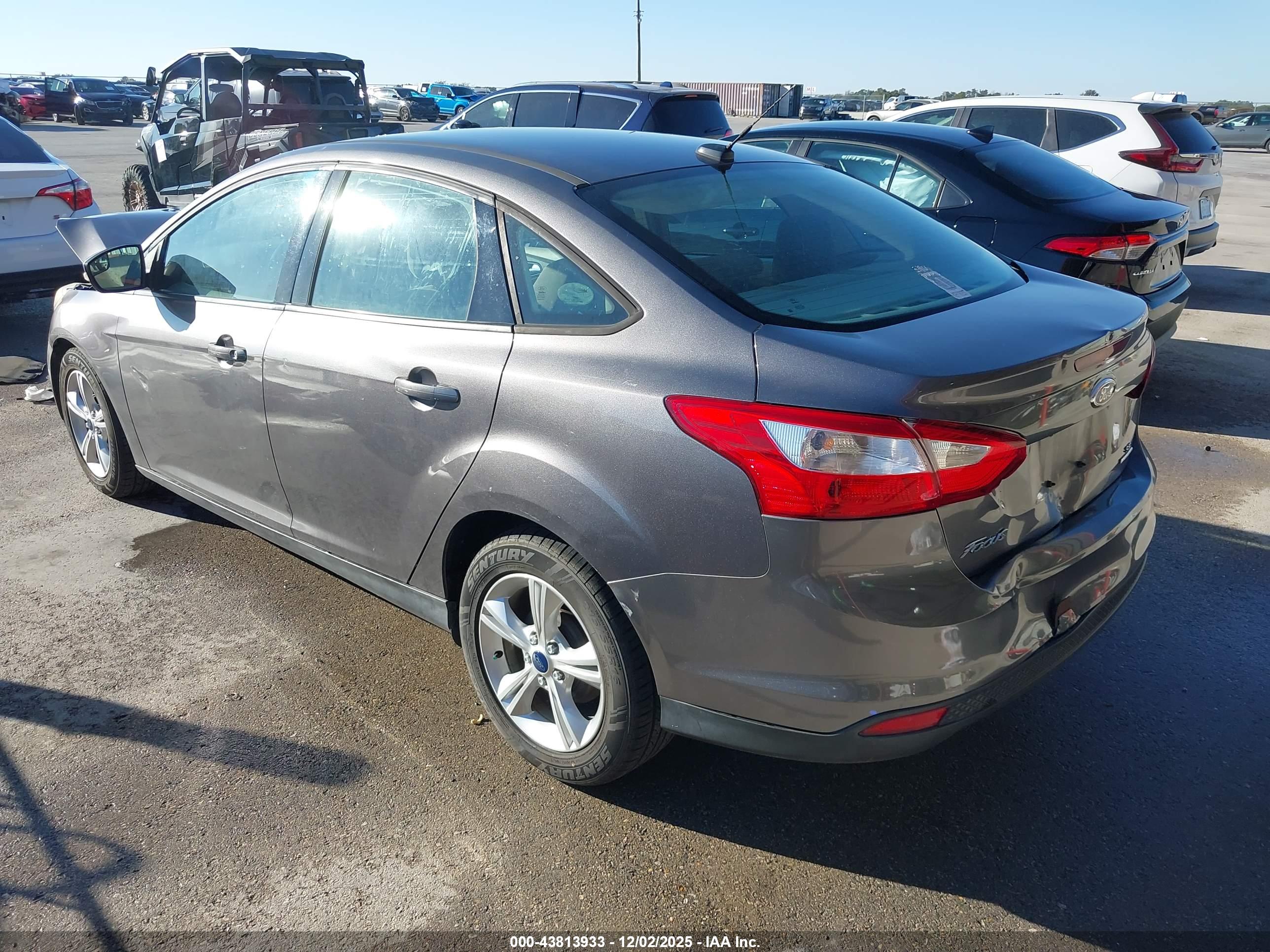 FORD FOCUS image 3