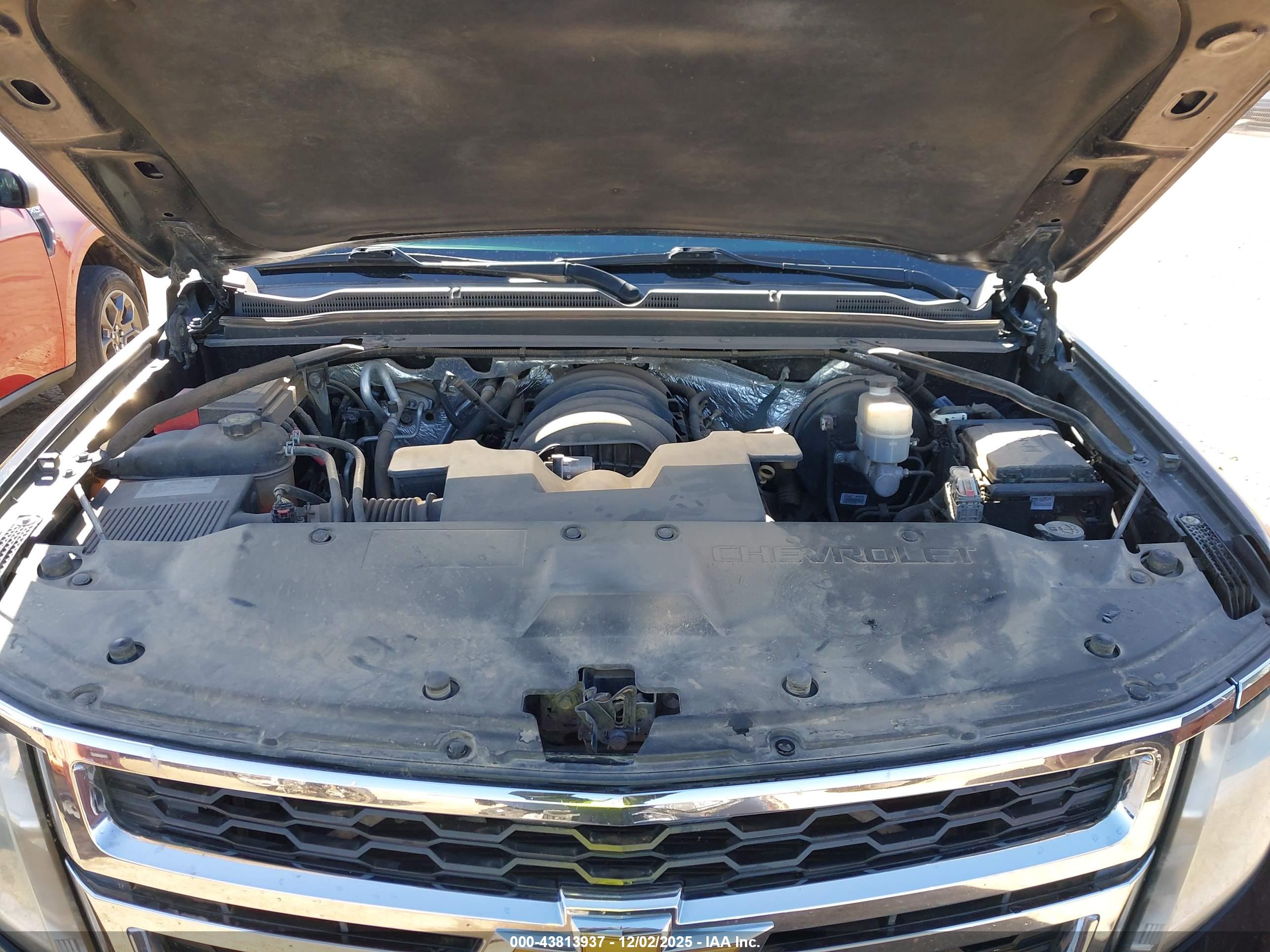 CHEVROLET TAHOE image 10