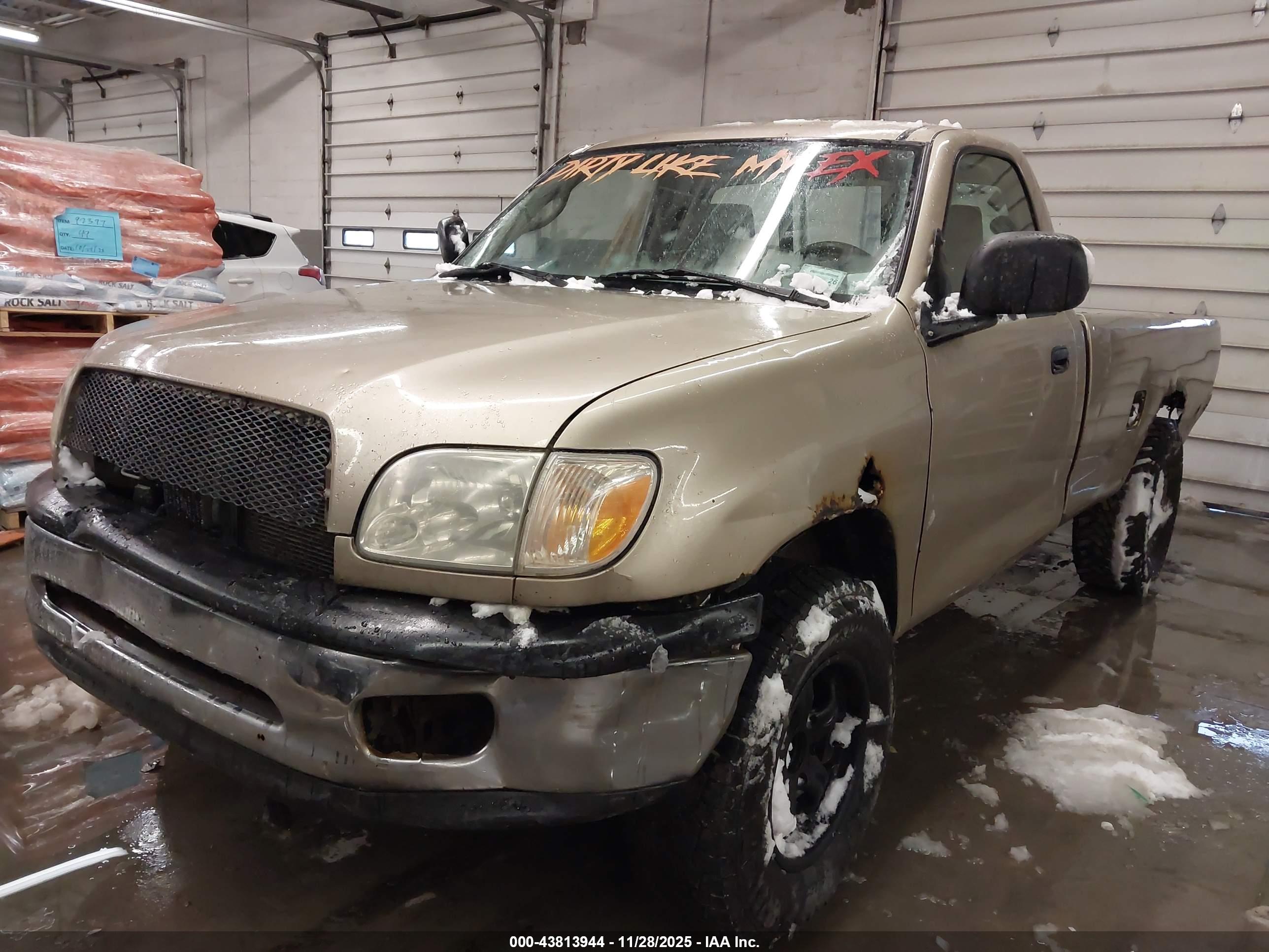 TOYOTA TUNDRA image 2