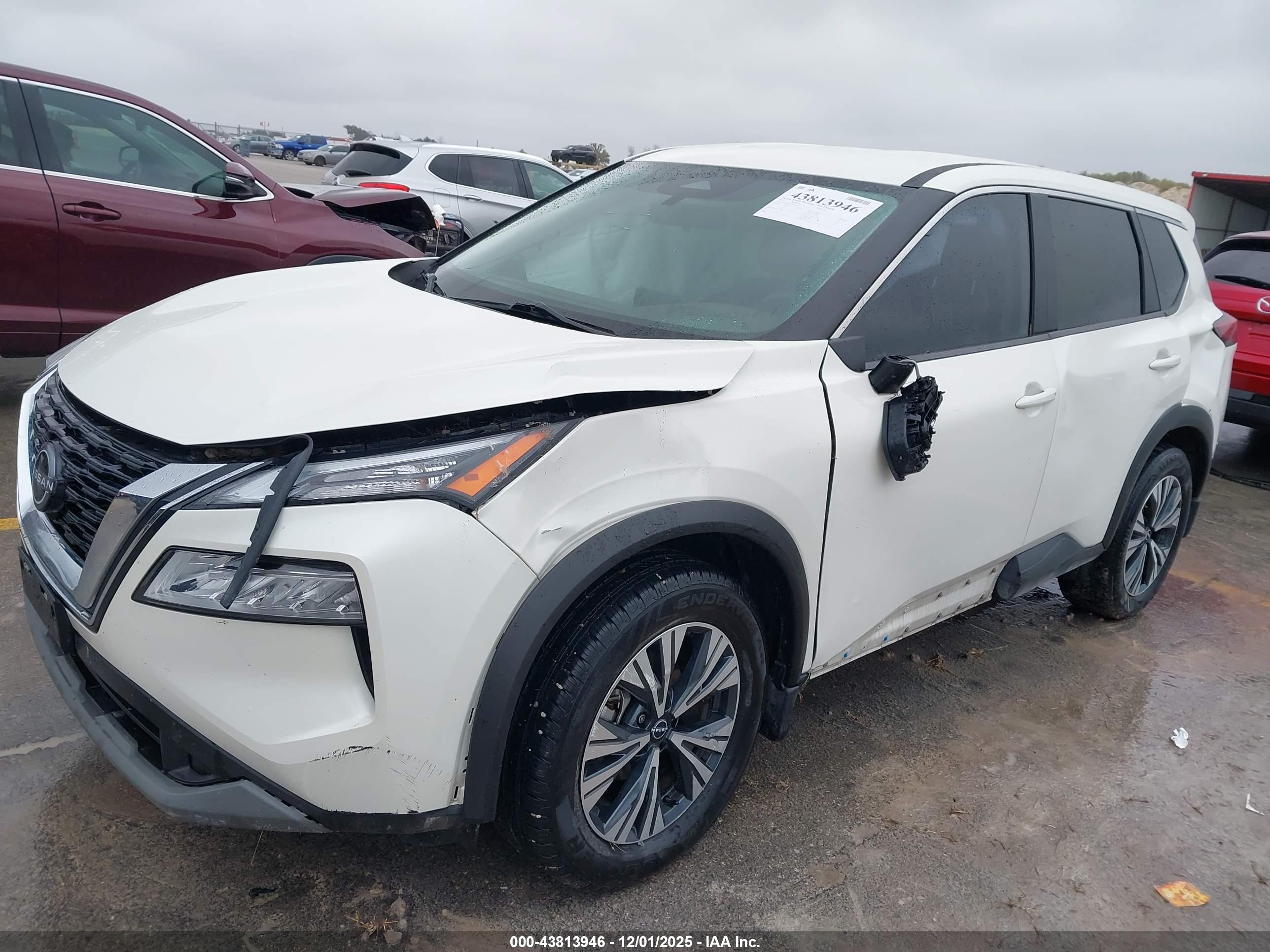 NISSAN ROGUE image 6