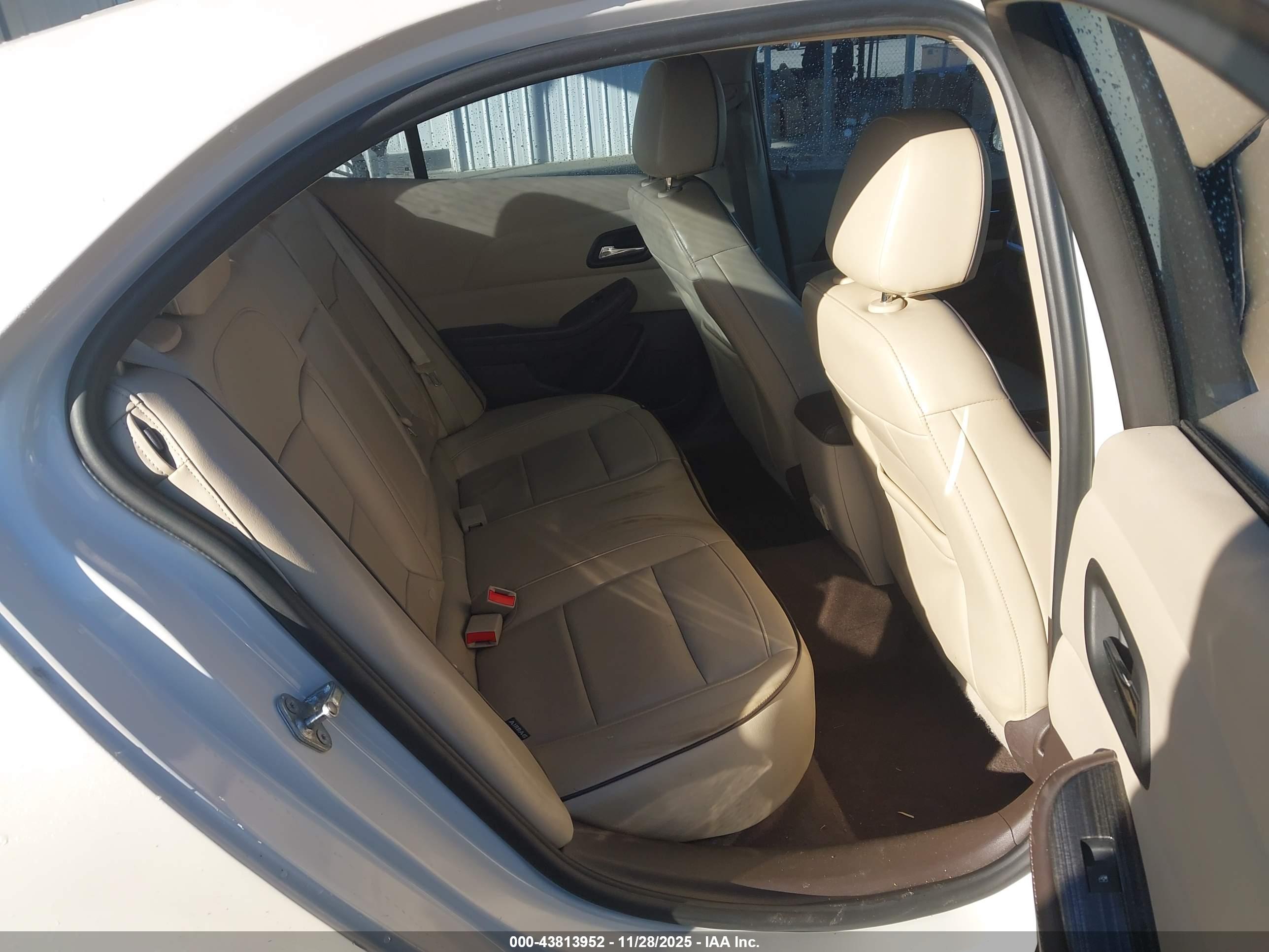 CHEVROLET MALIBU image 8