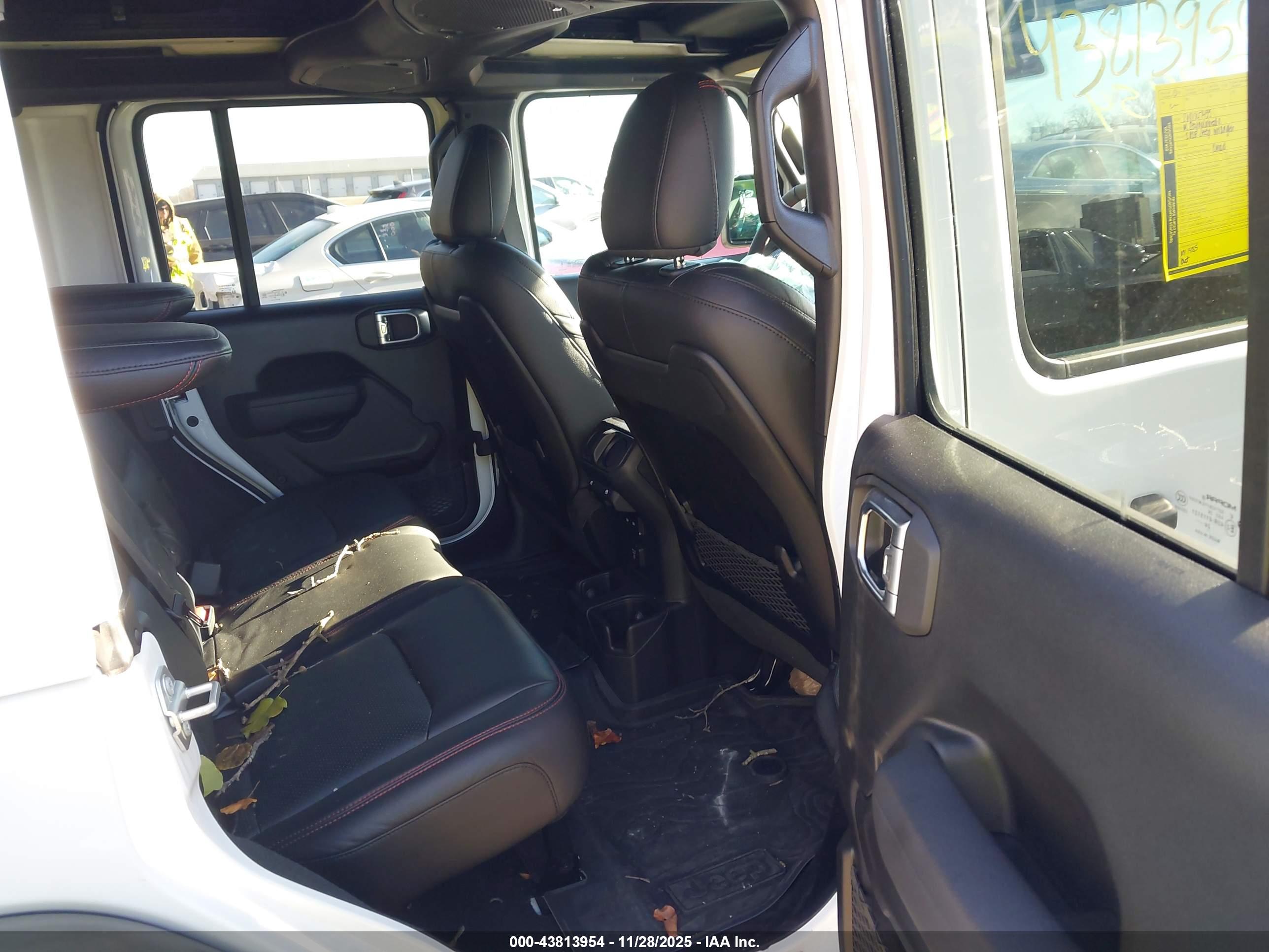 JEEP WRANGLER image 8