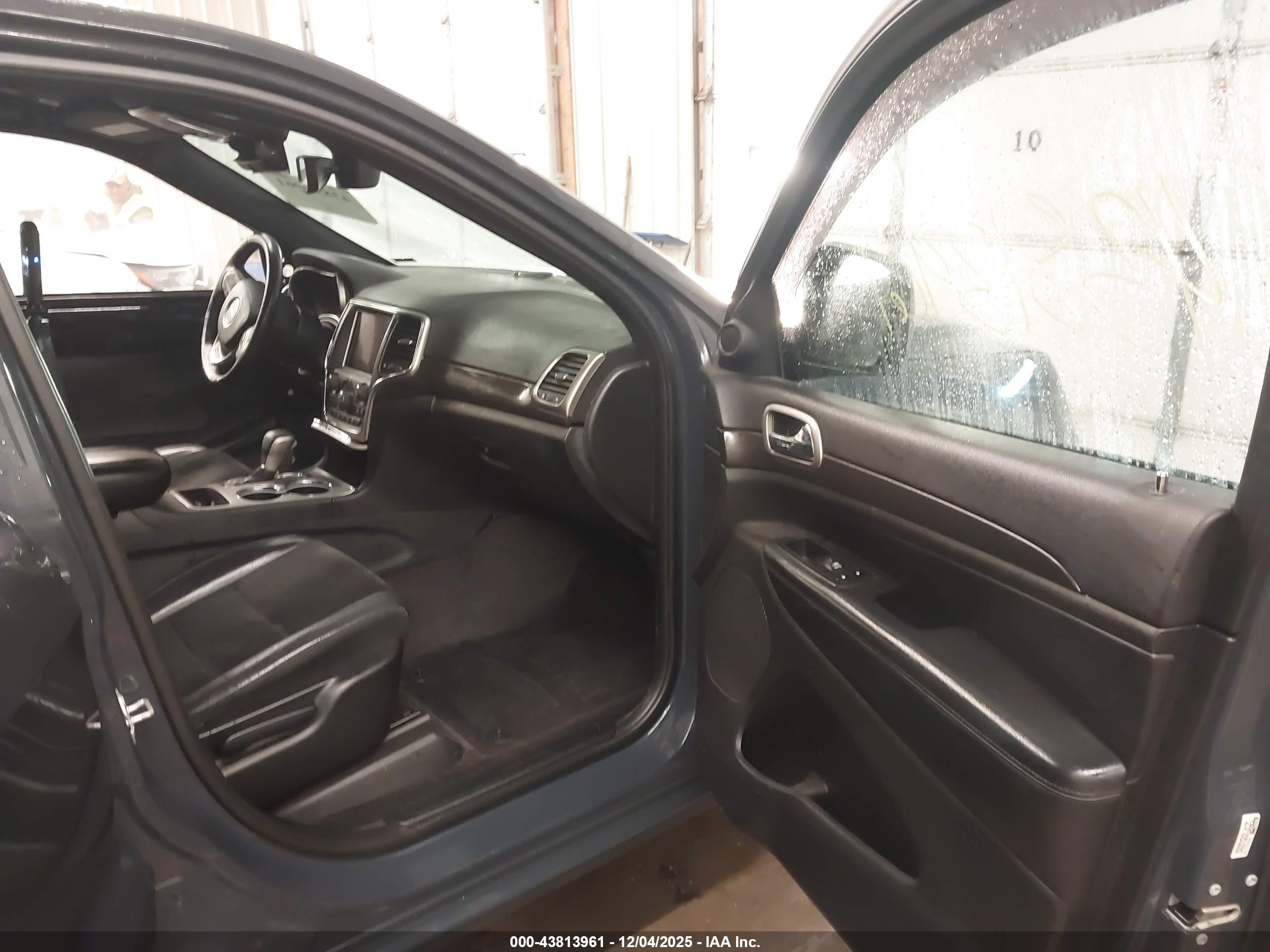 JEEP GRAND image 5