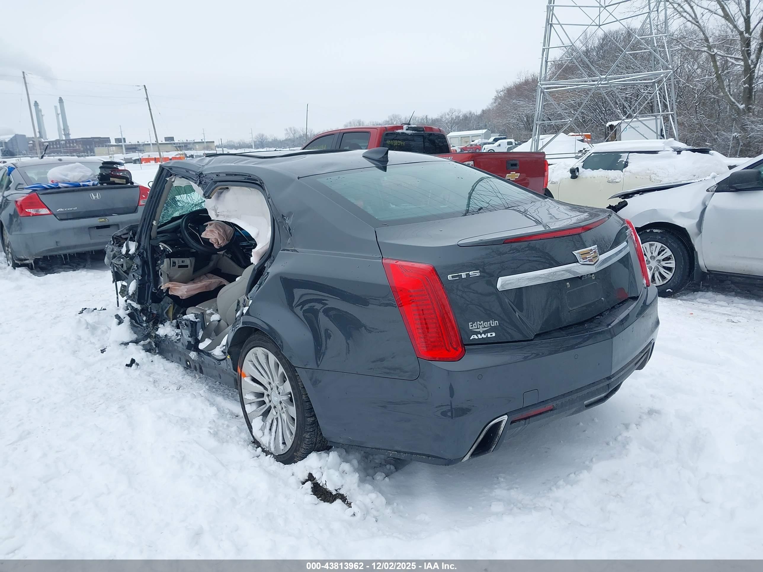 CADILLAC CTS image 3