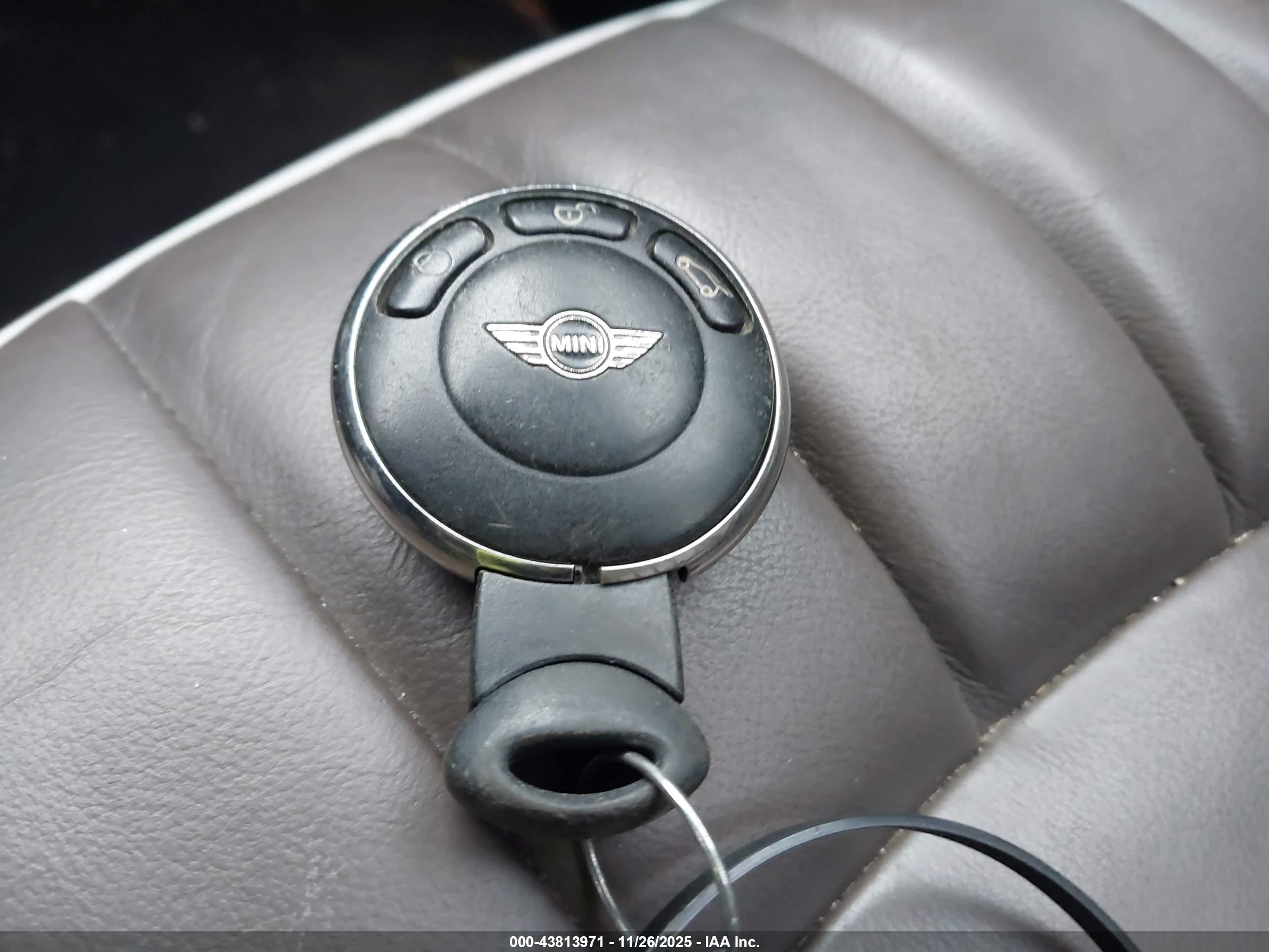 MINI COOPER image 11