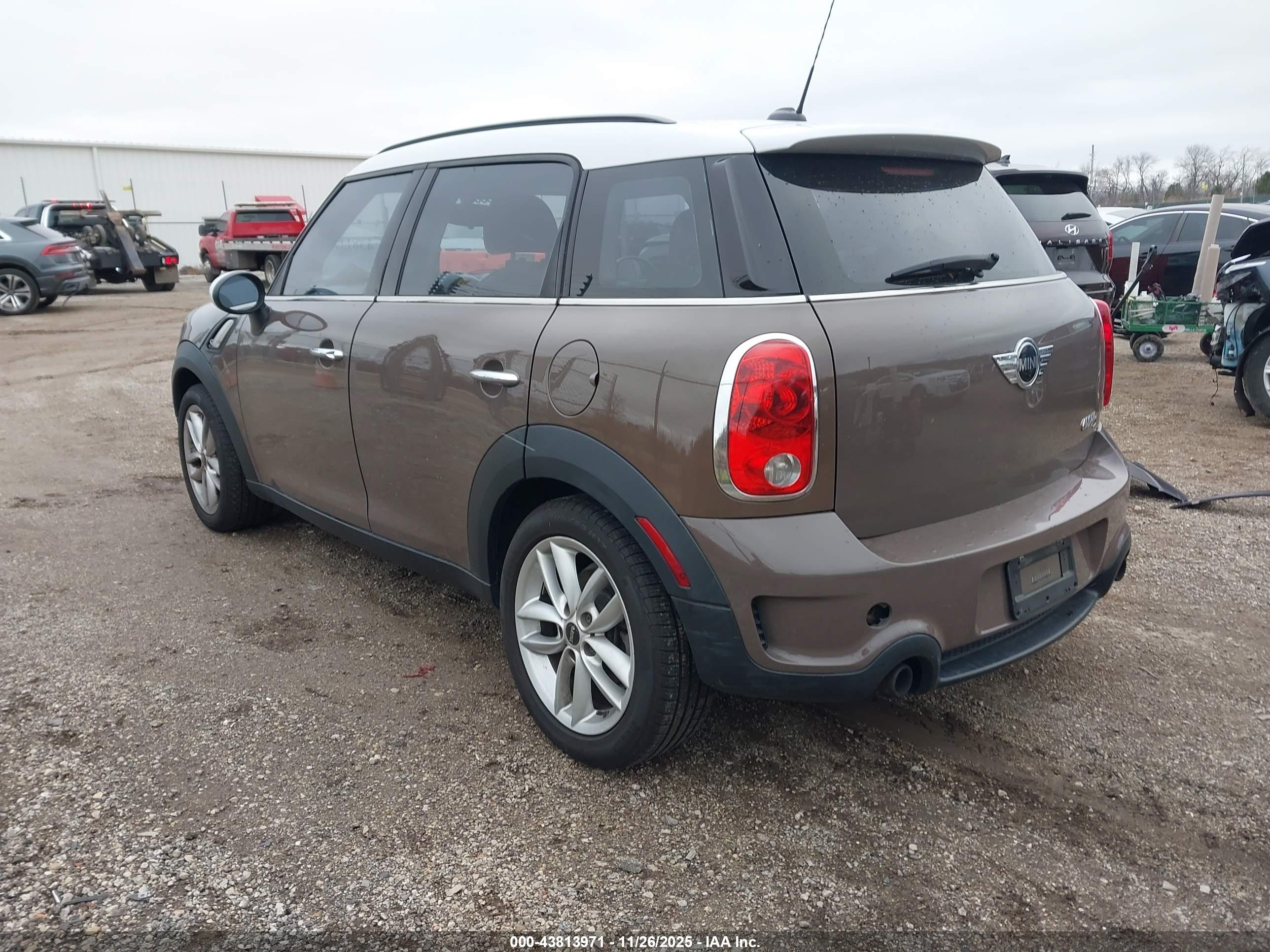 MINI COOPER image 3