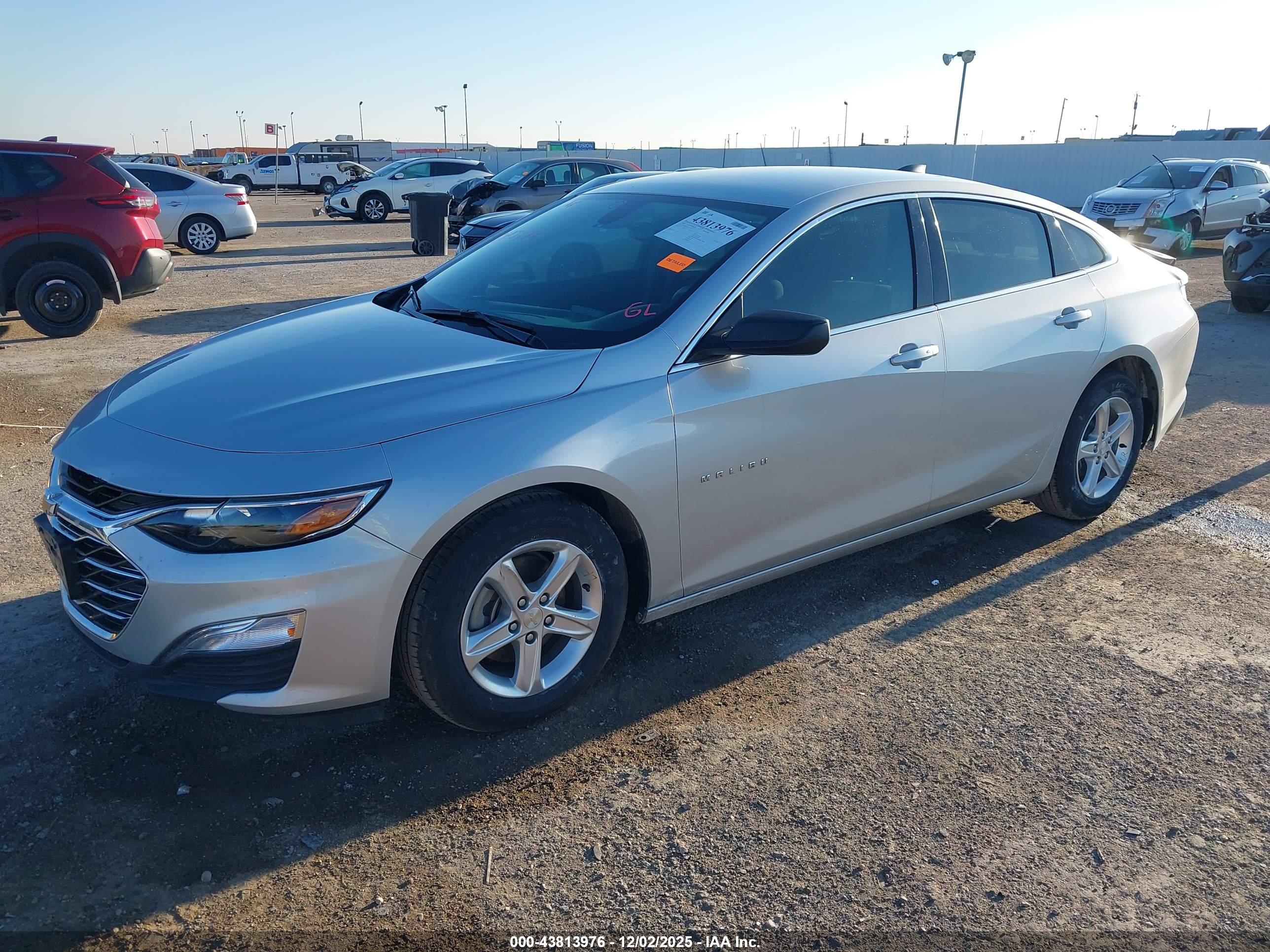 CHEVROLET MALIBU image 2