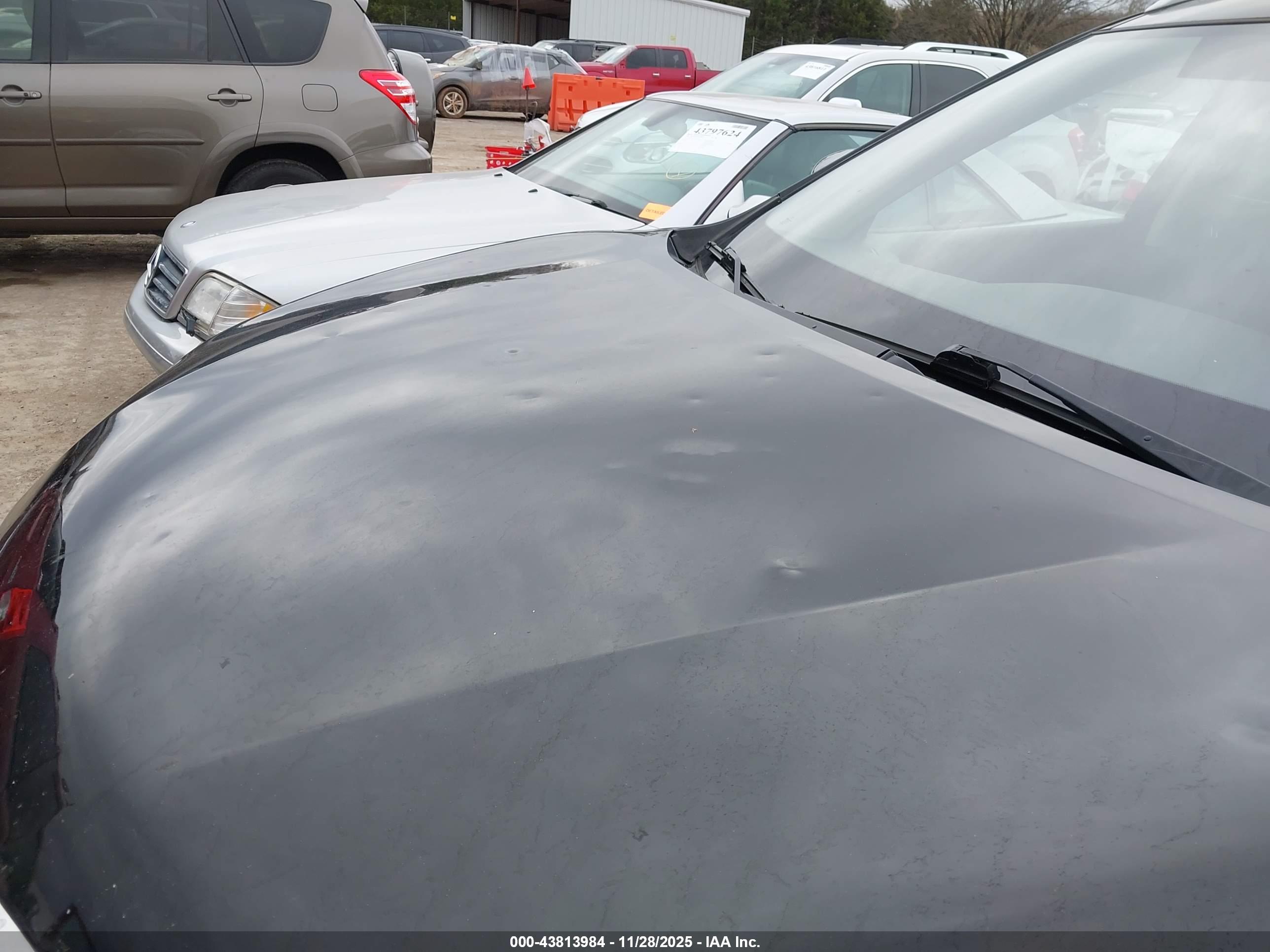 NISSAN ROGUE image 6