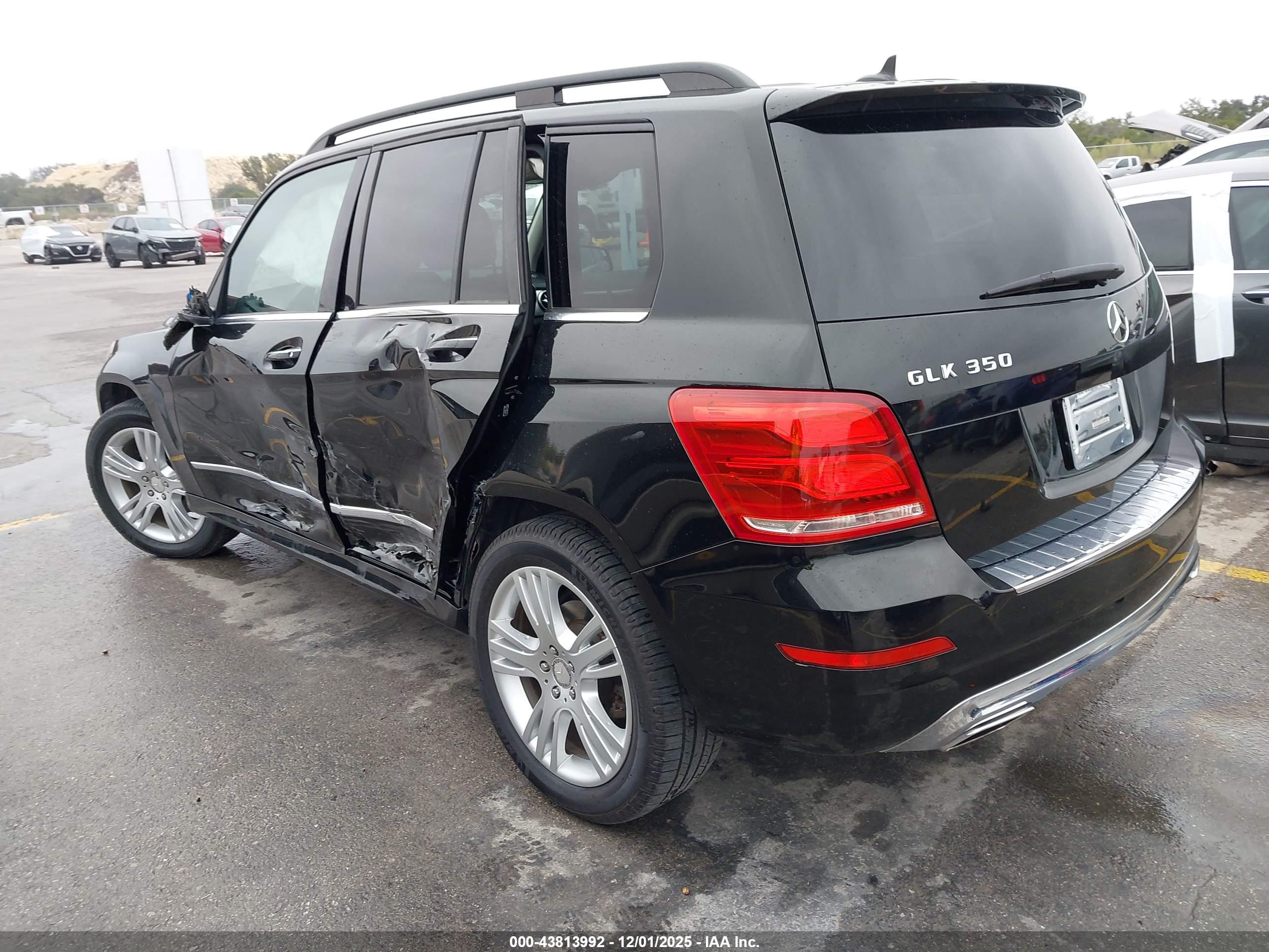MERCEDES-BENZ GLK image 3