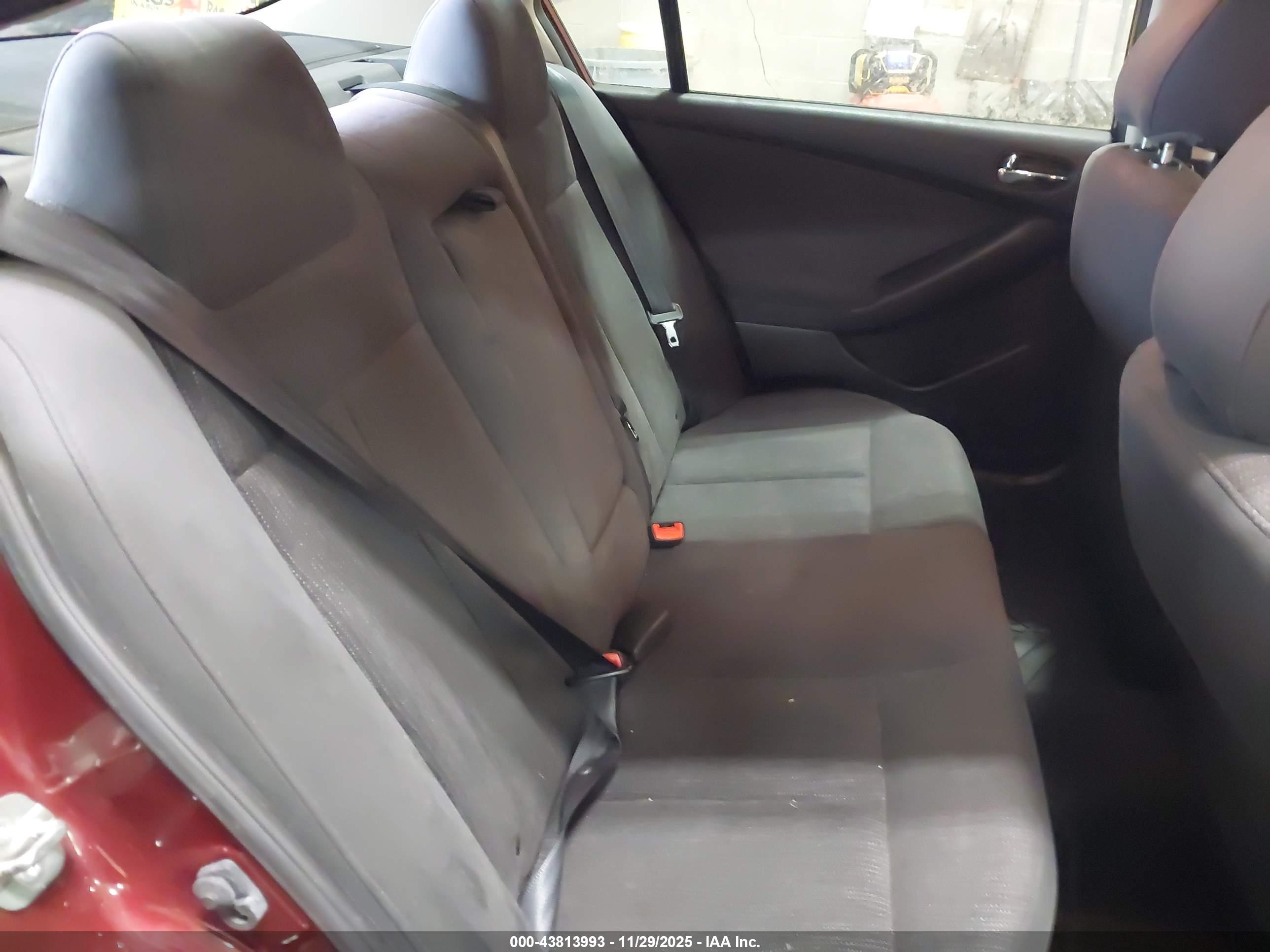 NISSAN ALTIMA image 8