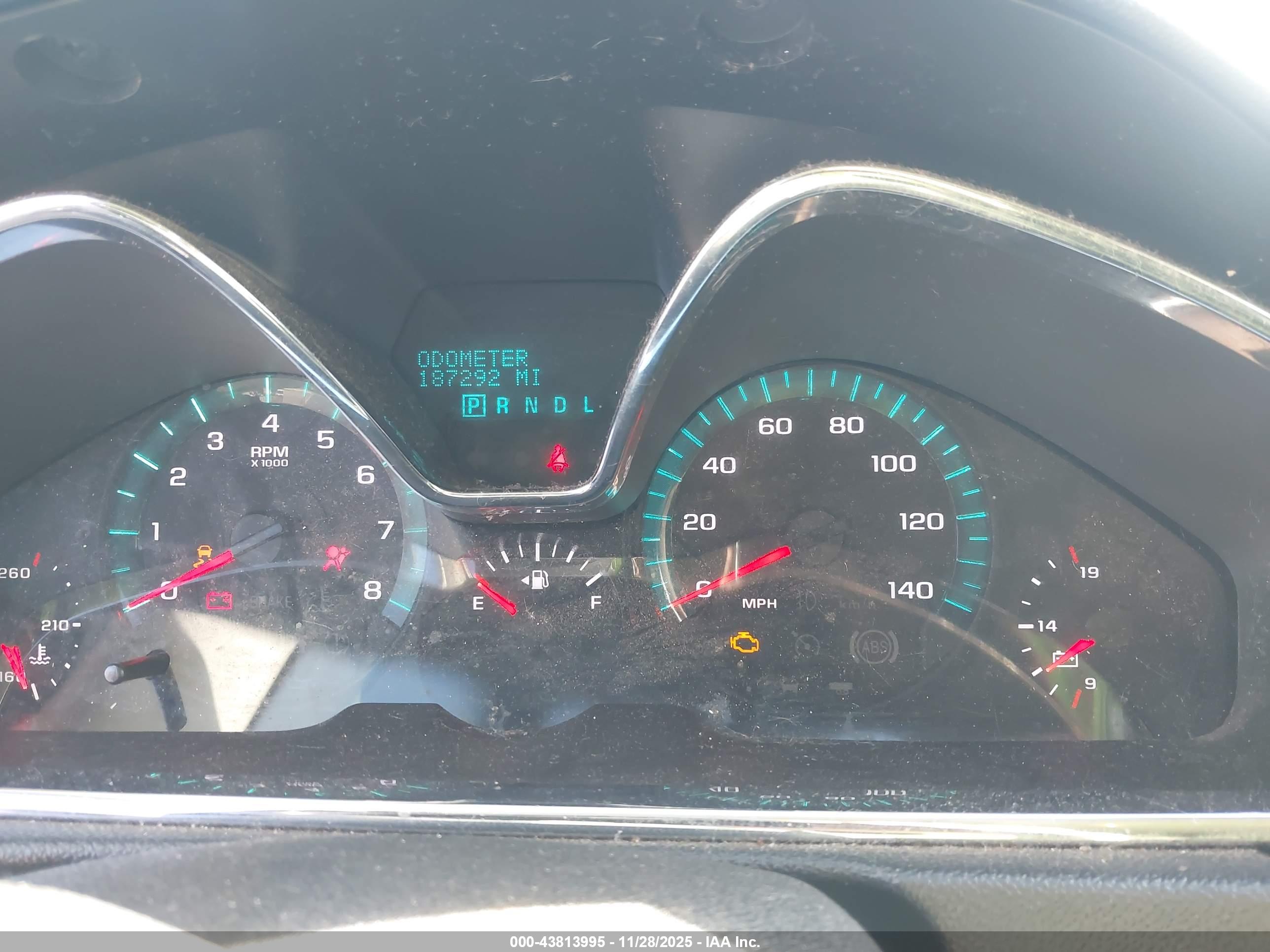 CHEVROLET TRAVERSE image 7