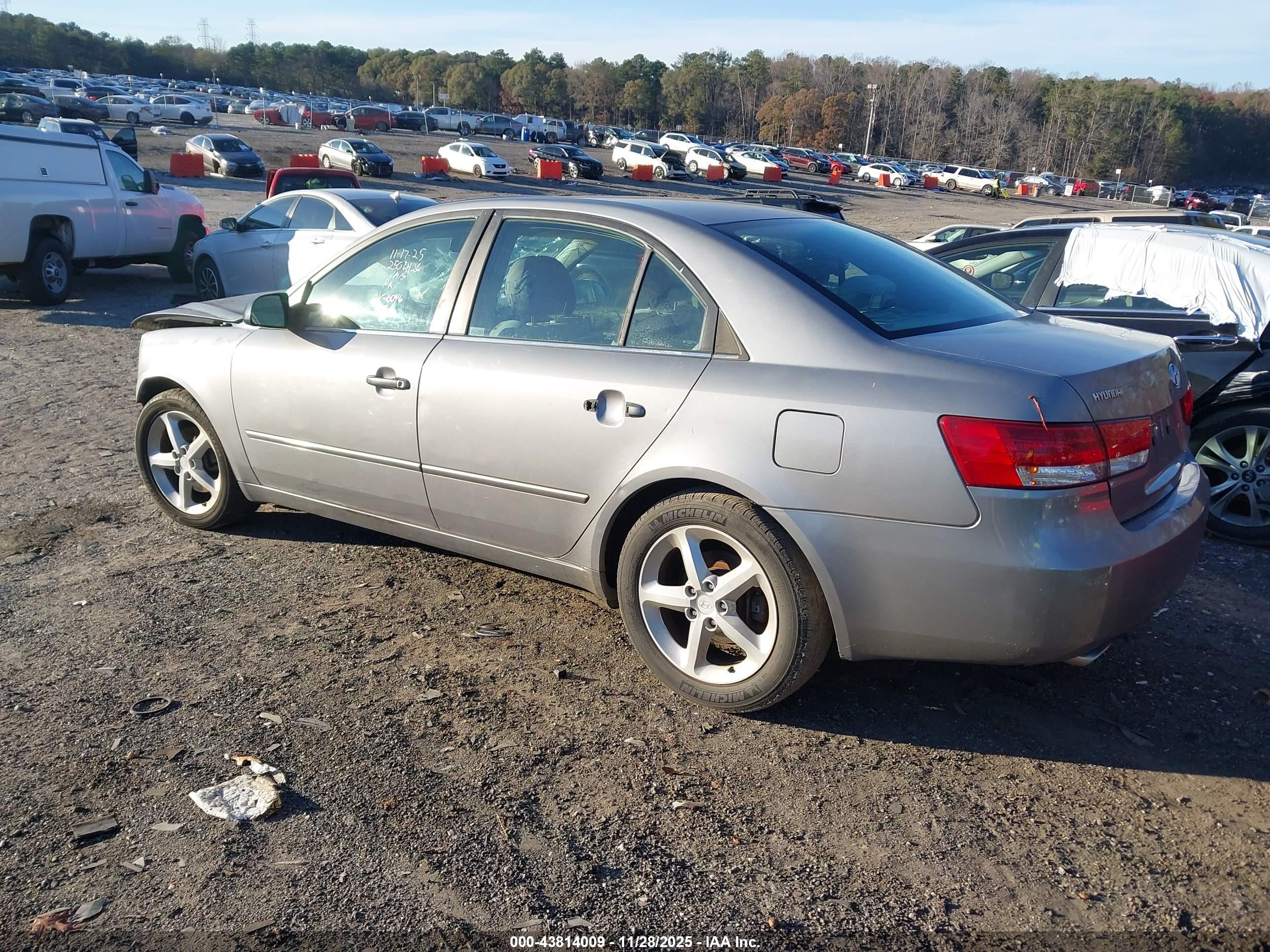 HYUNDAI SONATA image 3
