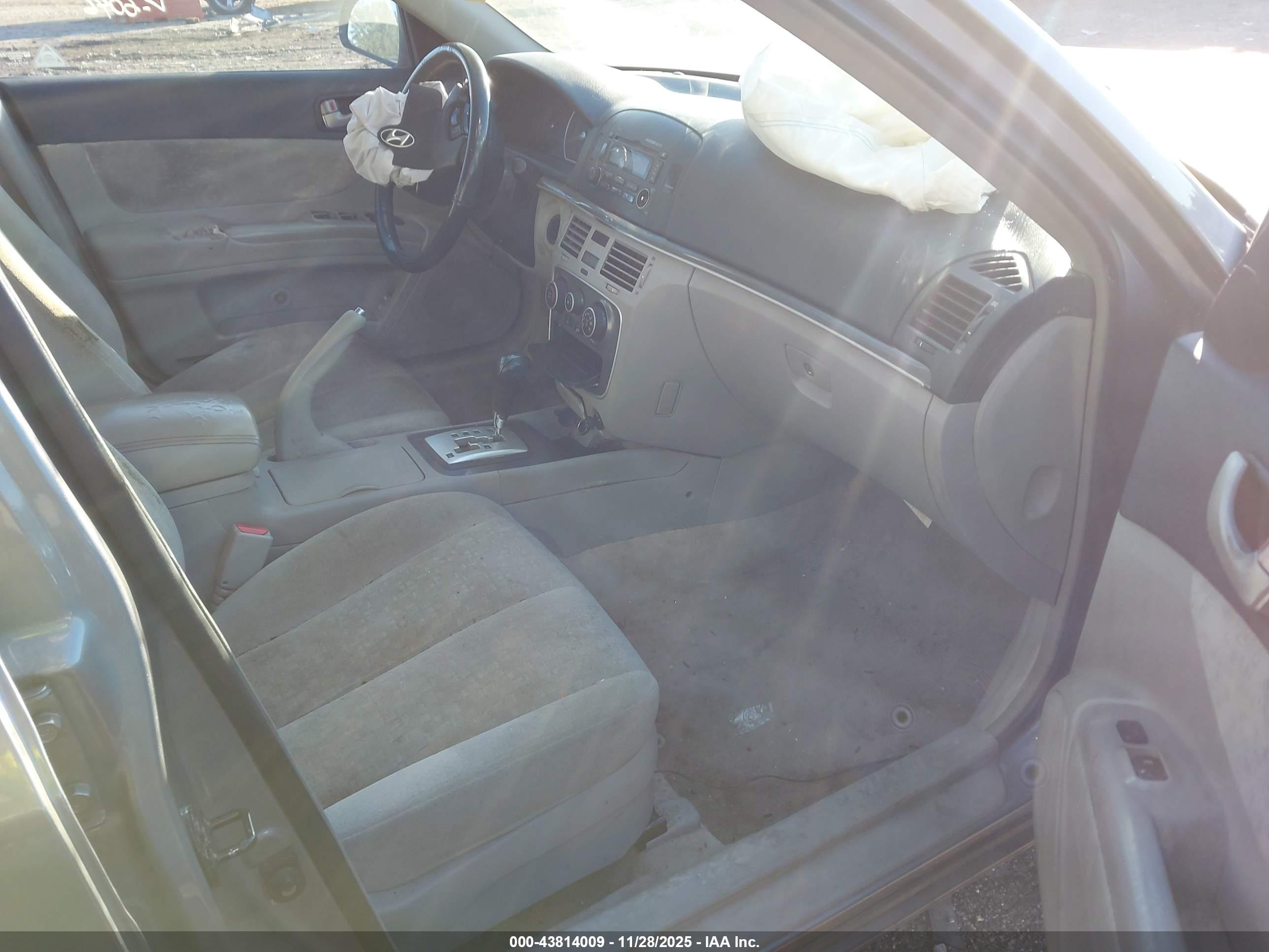 HYUNDAI SONATA image 5