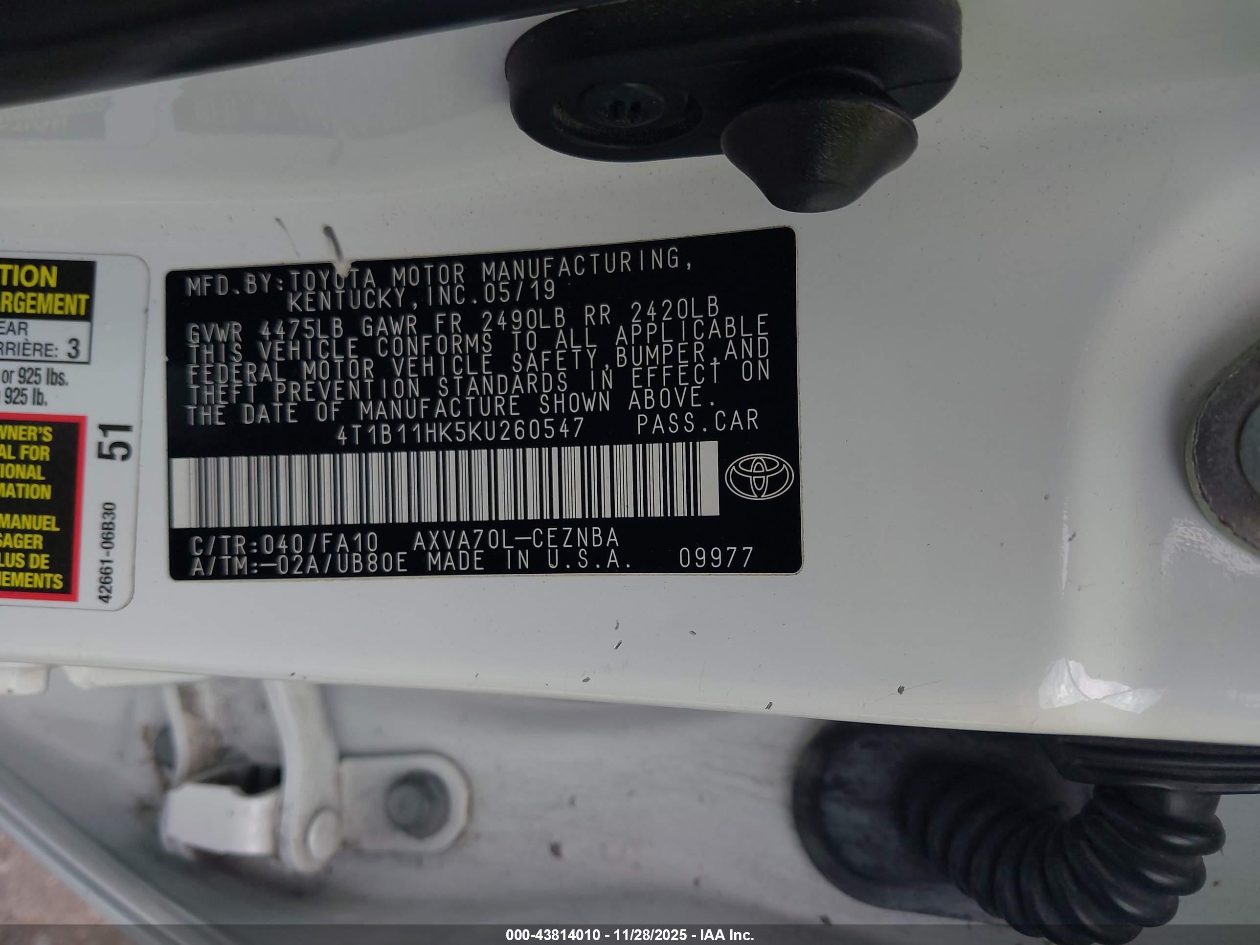 TOYOTA CAMRY image 9