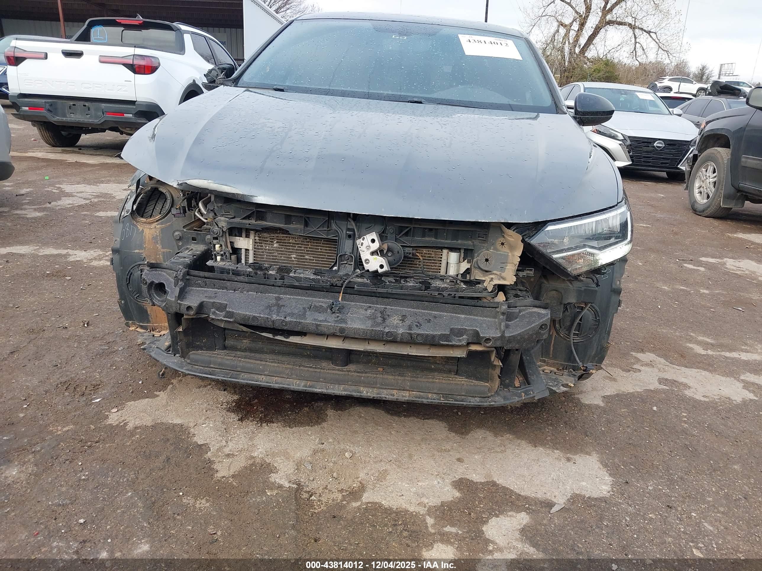 VOLKSWAGEN JETTA image 6