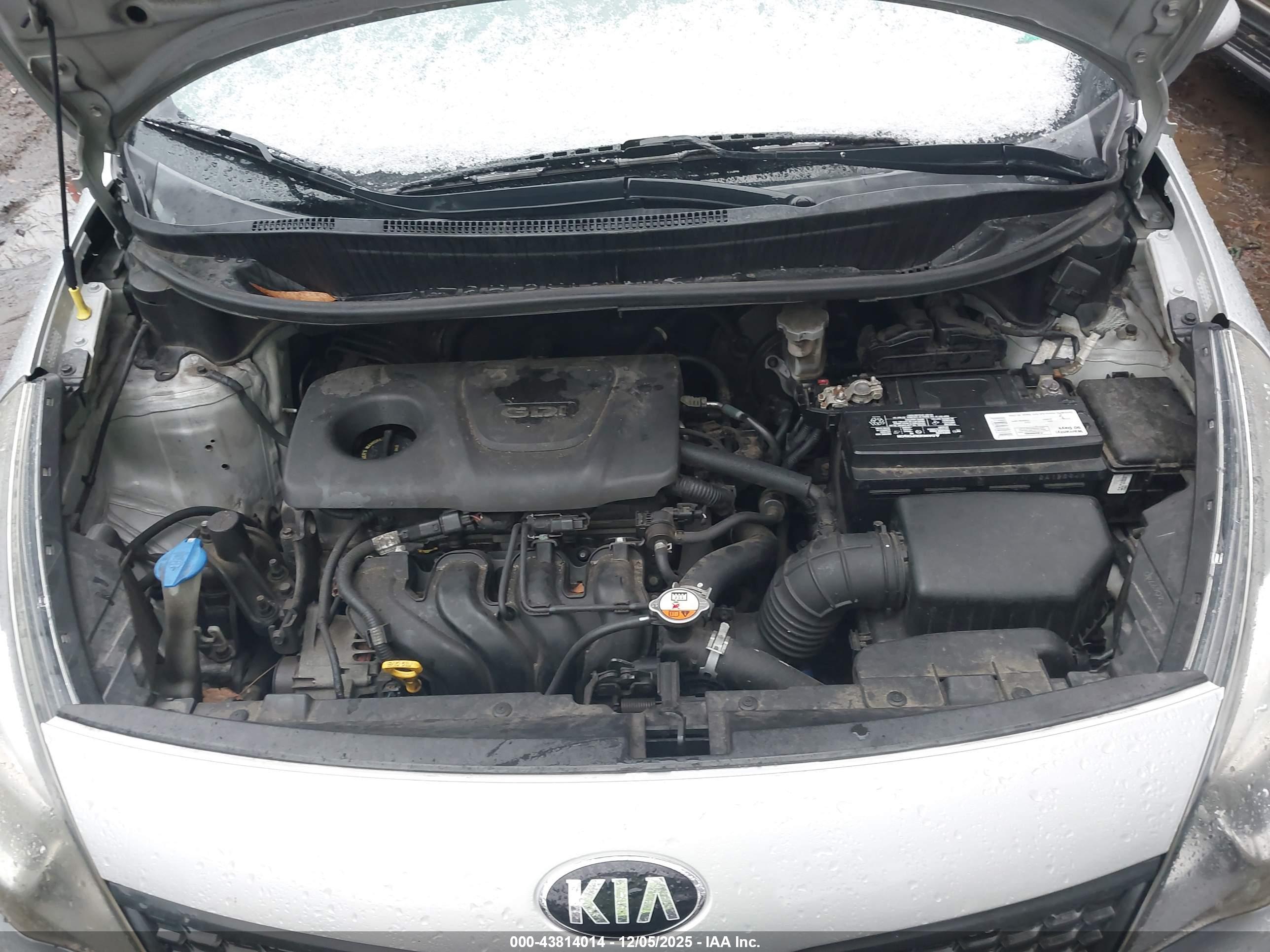 KIA RIO image 10