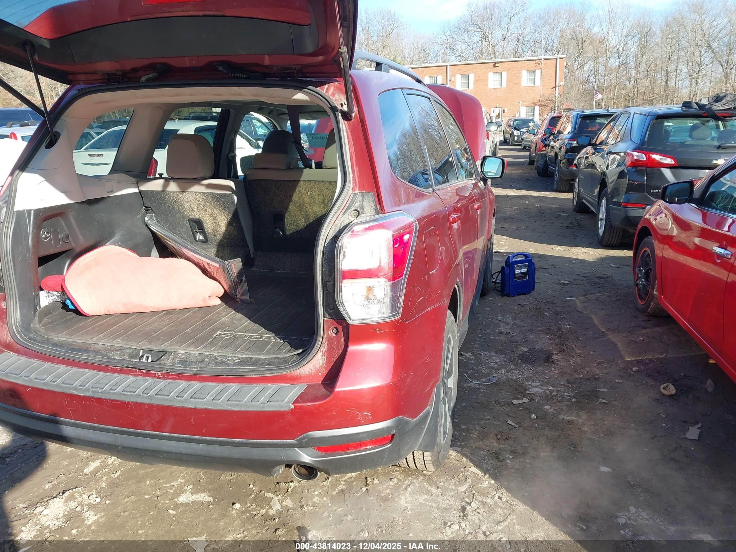 SUBARU FORESTER image 4