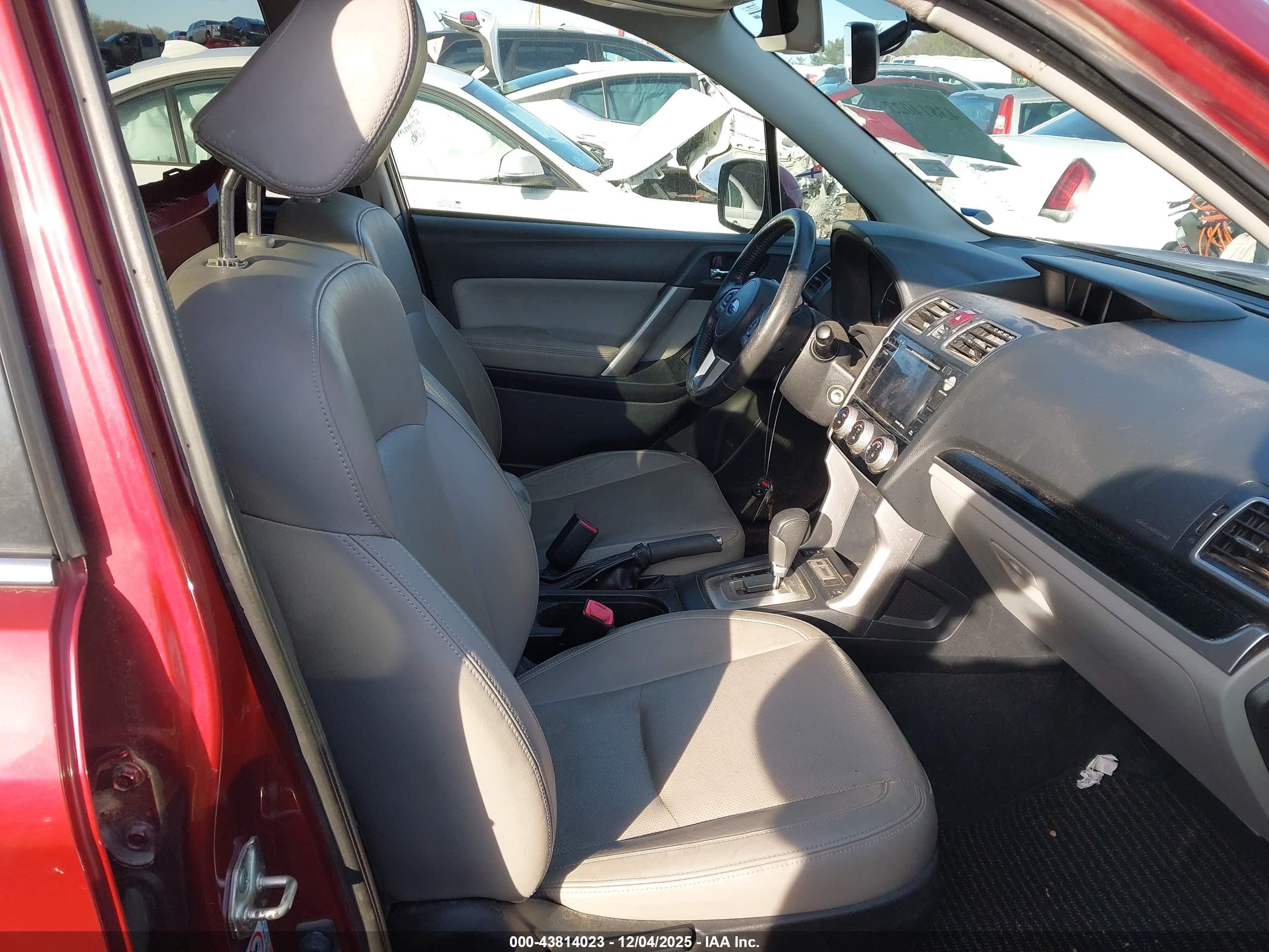 SUBARU FORESTER image 5
