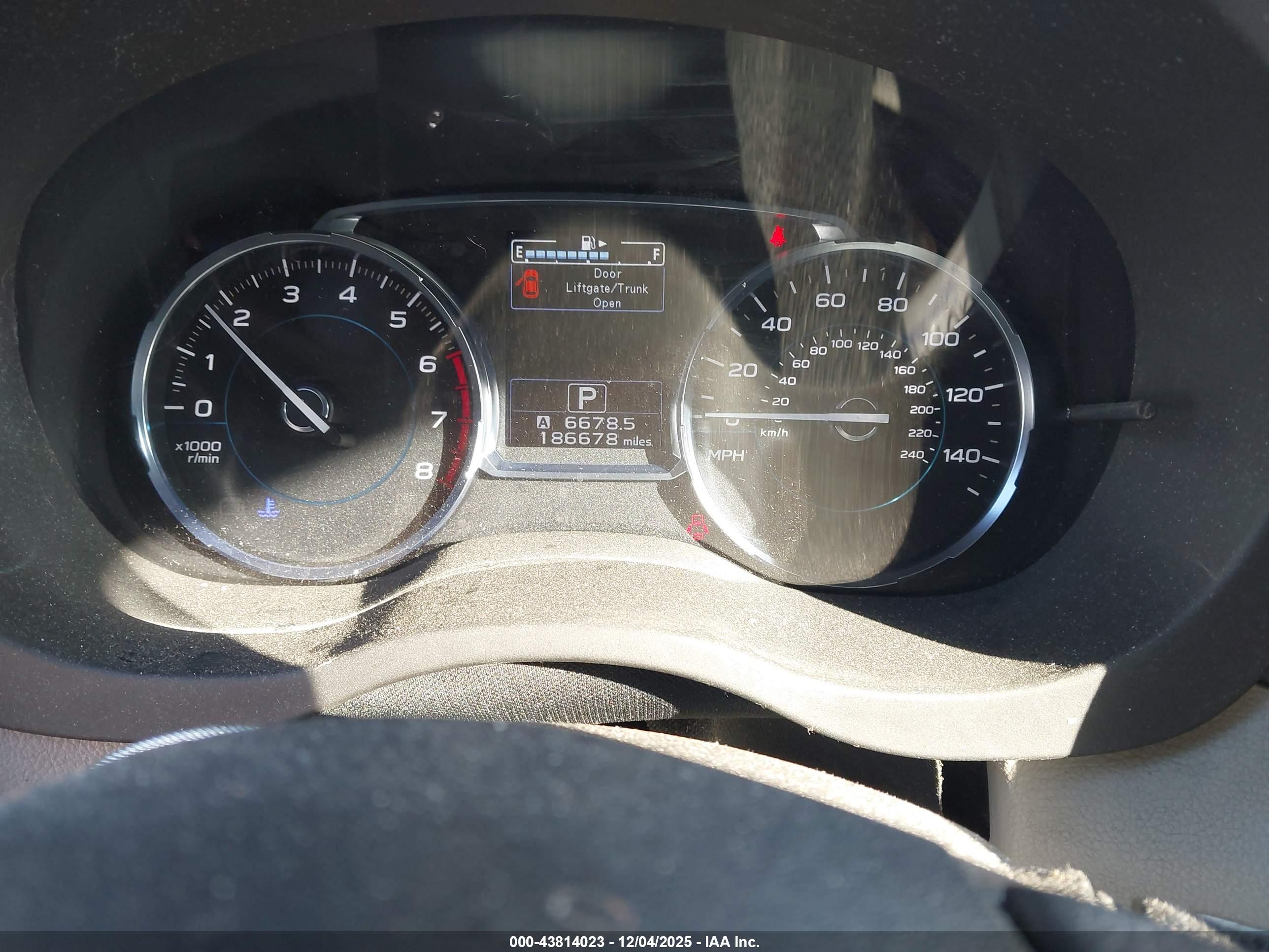 SUBARU FORESTER image 7