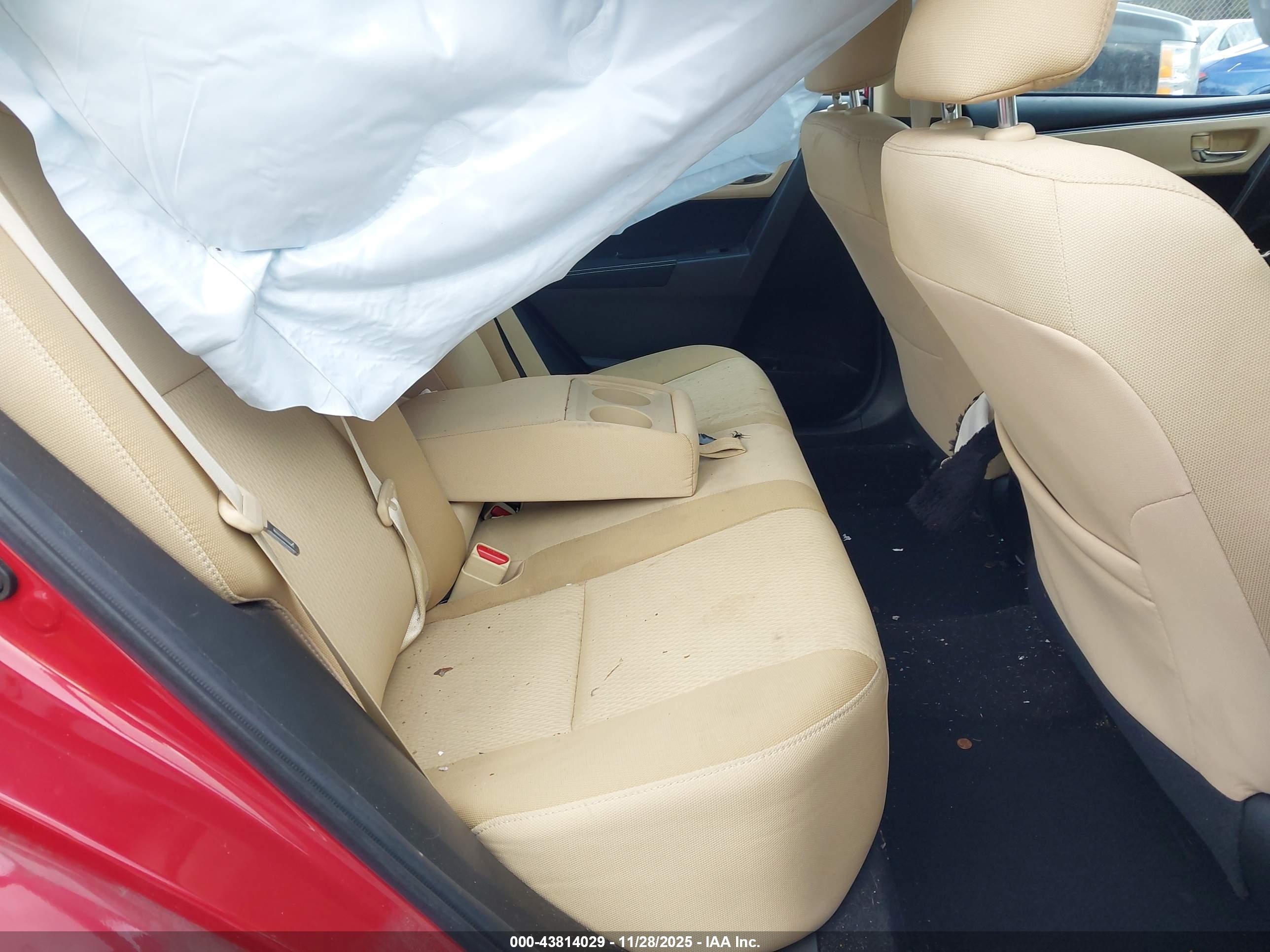 TOYOTA COROLLA image 8