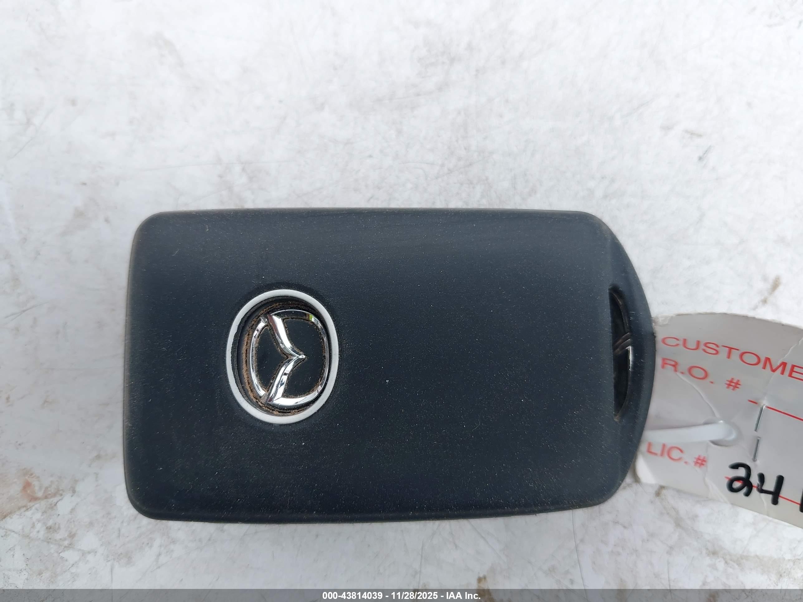 MAZDA CX-90 image 11