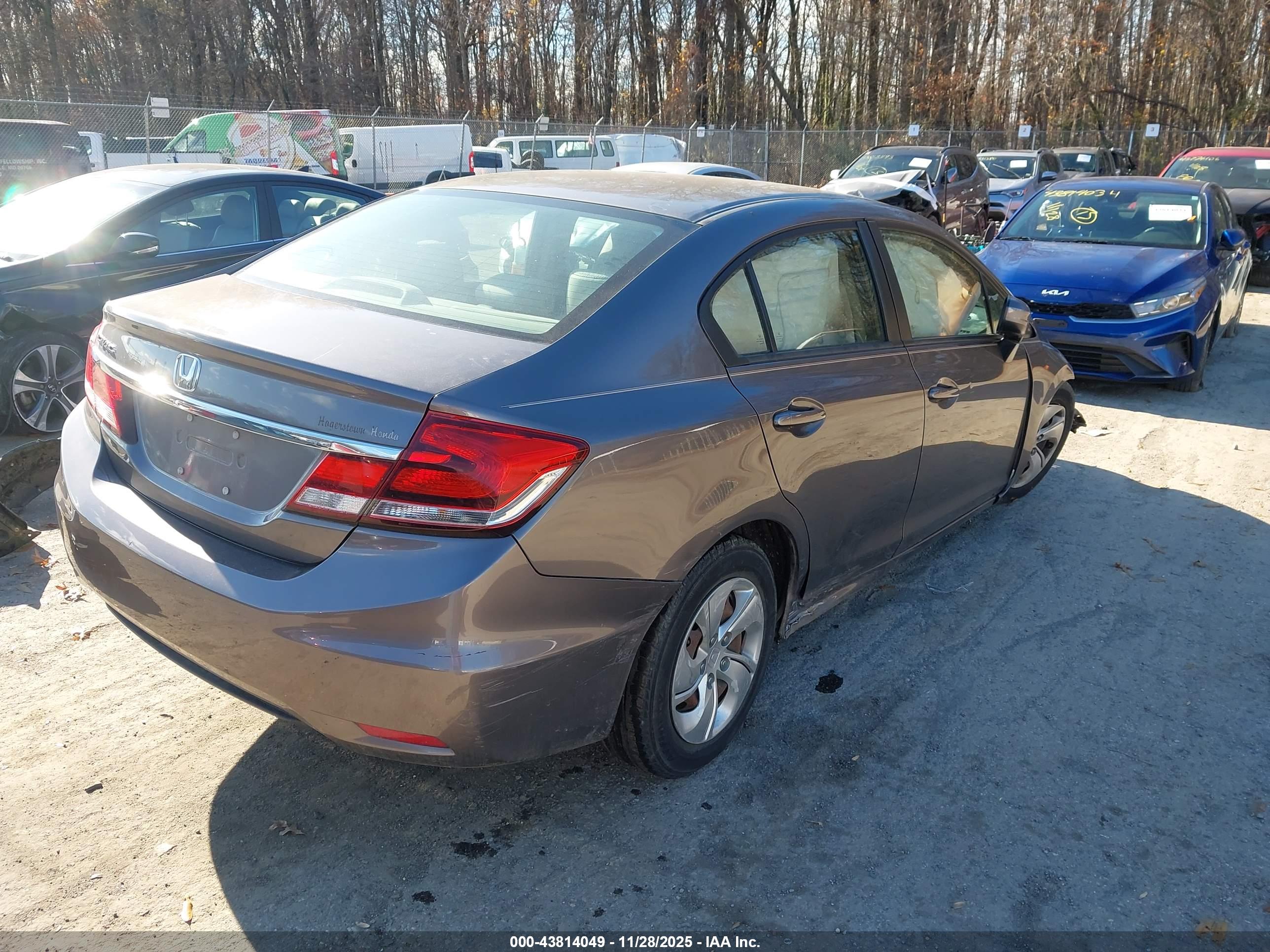 HONDA CIVIC image 4