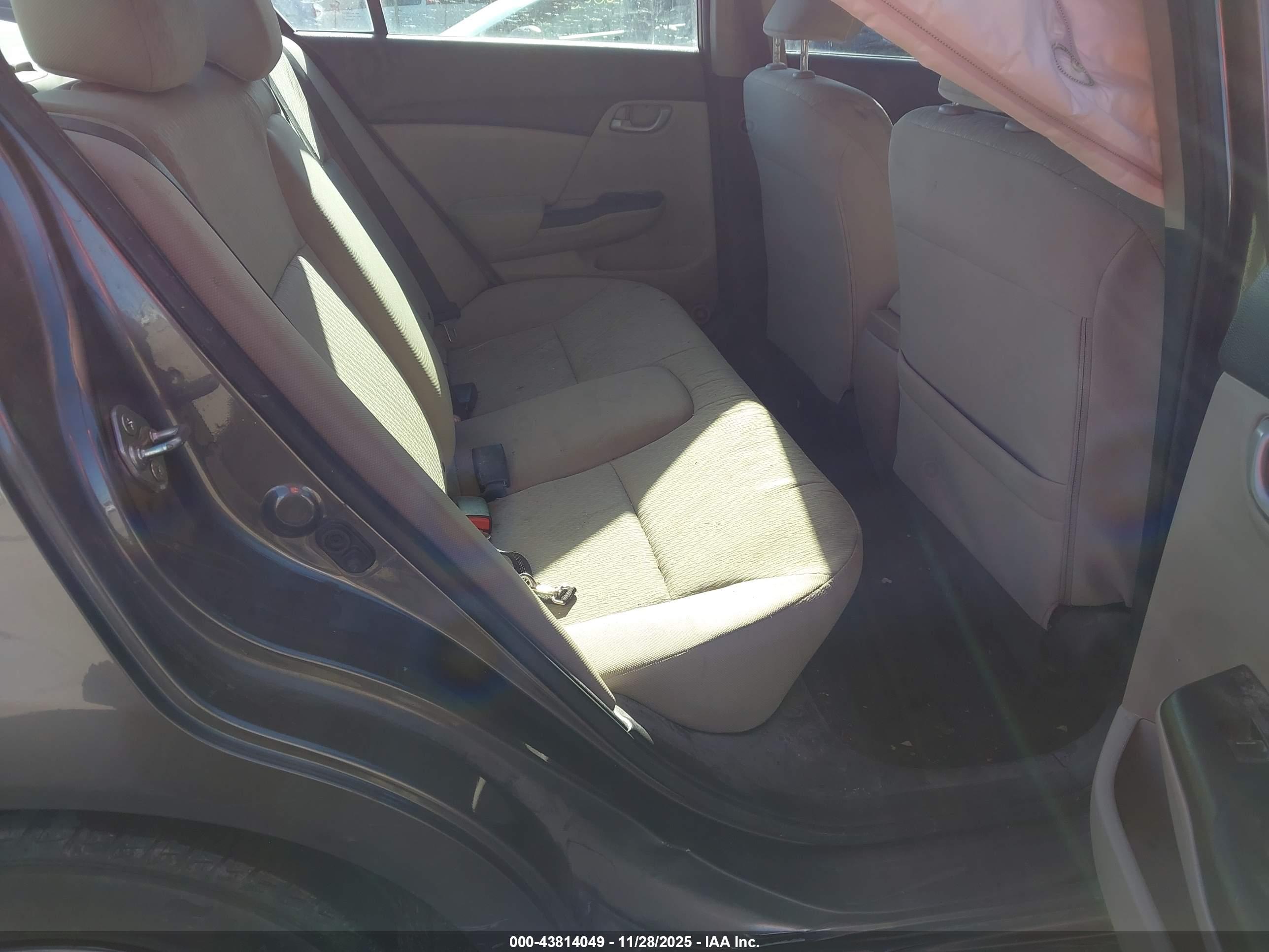 HONDA CIVIC image 8