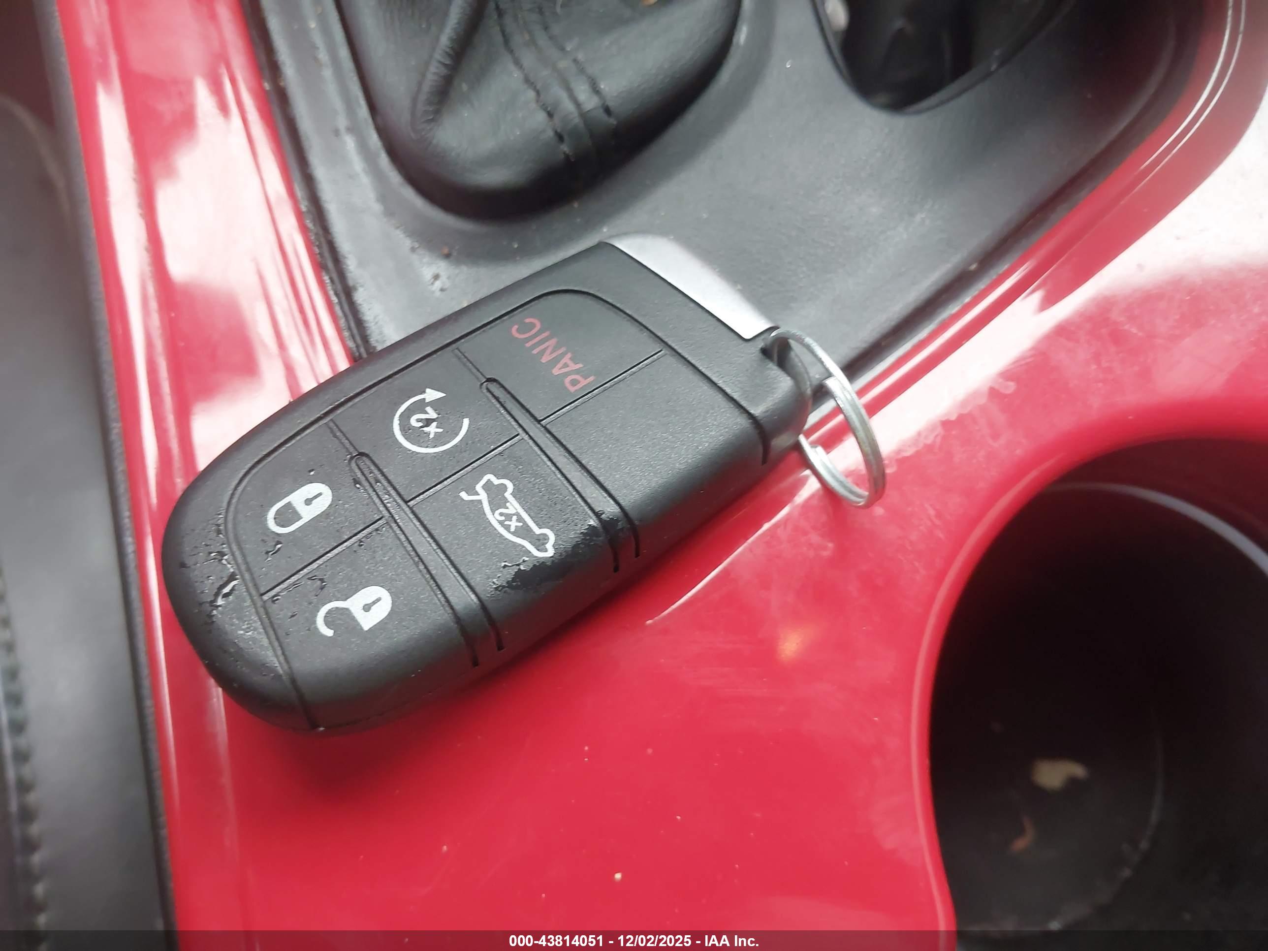 DODGE CHALLENGER image 11