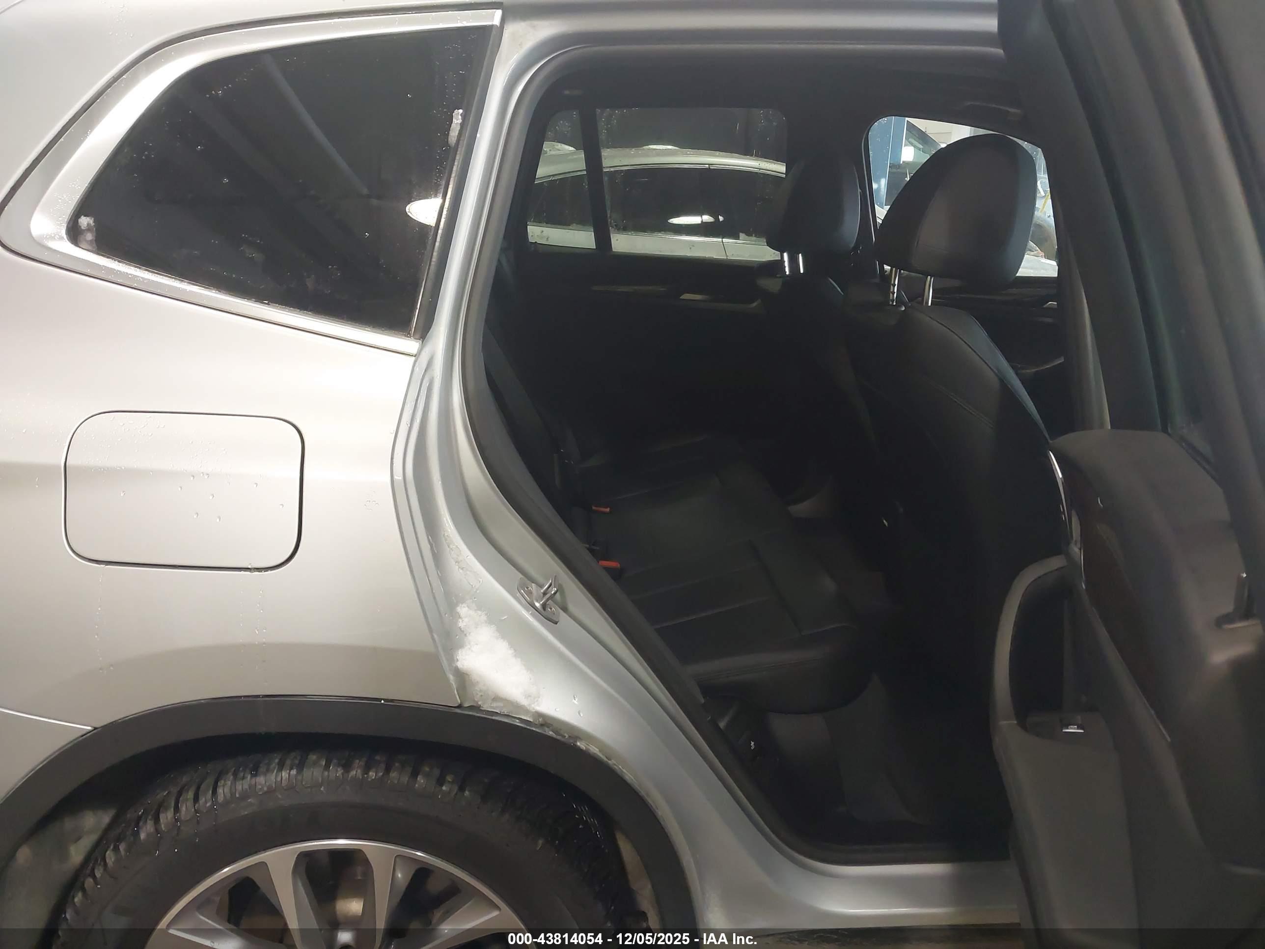 BMW X3 image 8