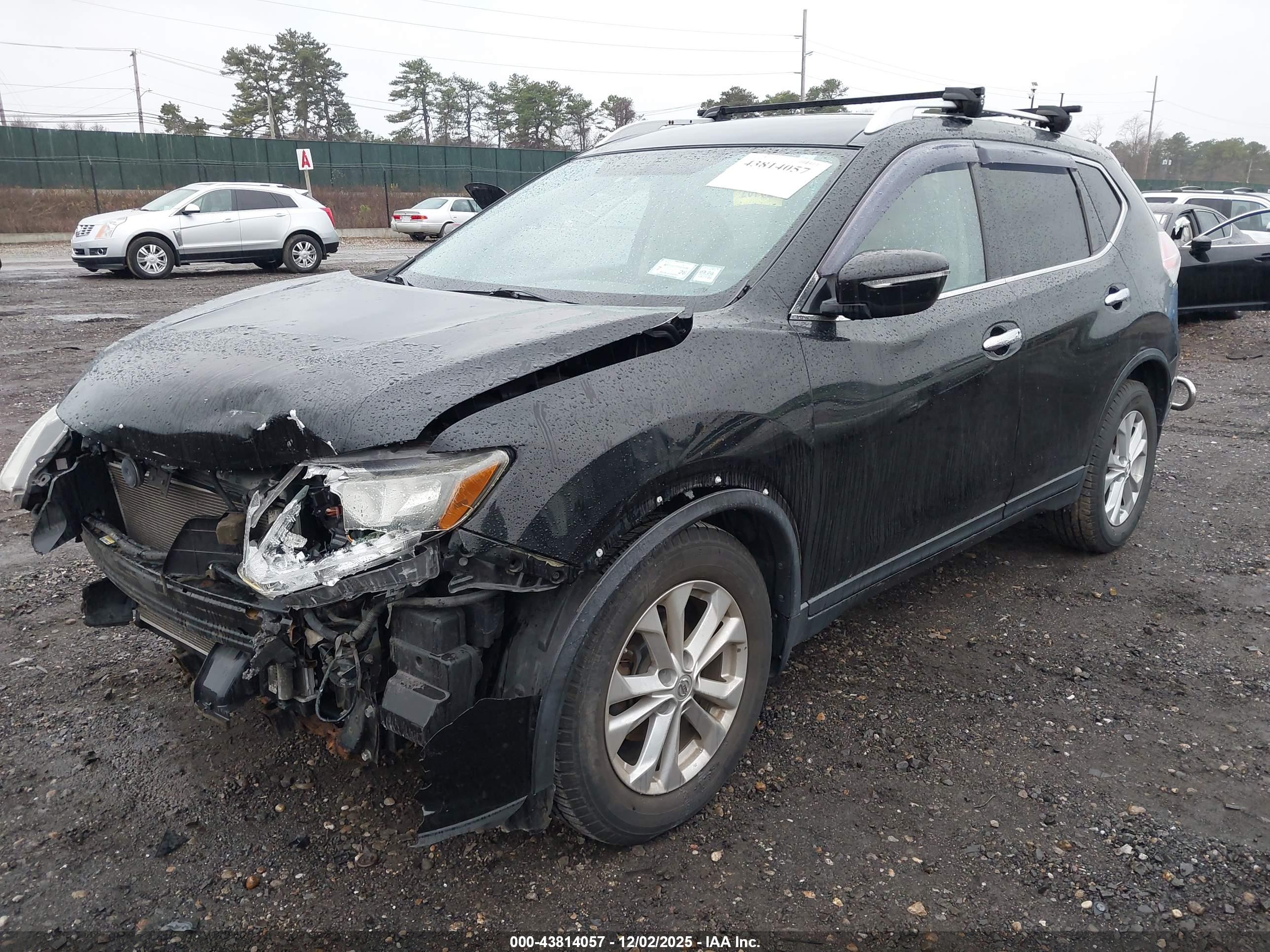NISSAN ROGUE image 2